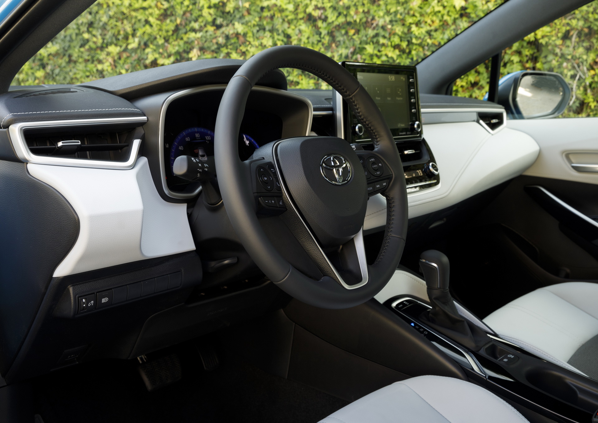 Toyota-Android-02 About Time: Toyota Finally Decides To Add Android Auto To Its Cars