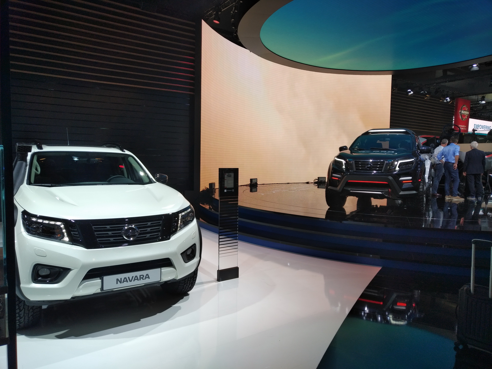 nissan-navara-nguard-hannover-livepics-21 Nissan Navara N-Guard Touches Down In Hannover Wearing AT32 Conversion Kit