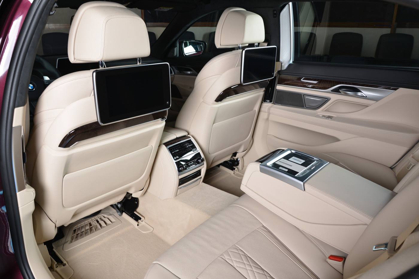 bmw-740li-wildberry-abu-dhabi-motors-10 Have You Ever Seen A Wildberry BMW? This 740Li Wears It Well