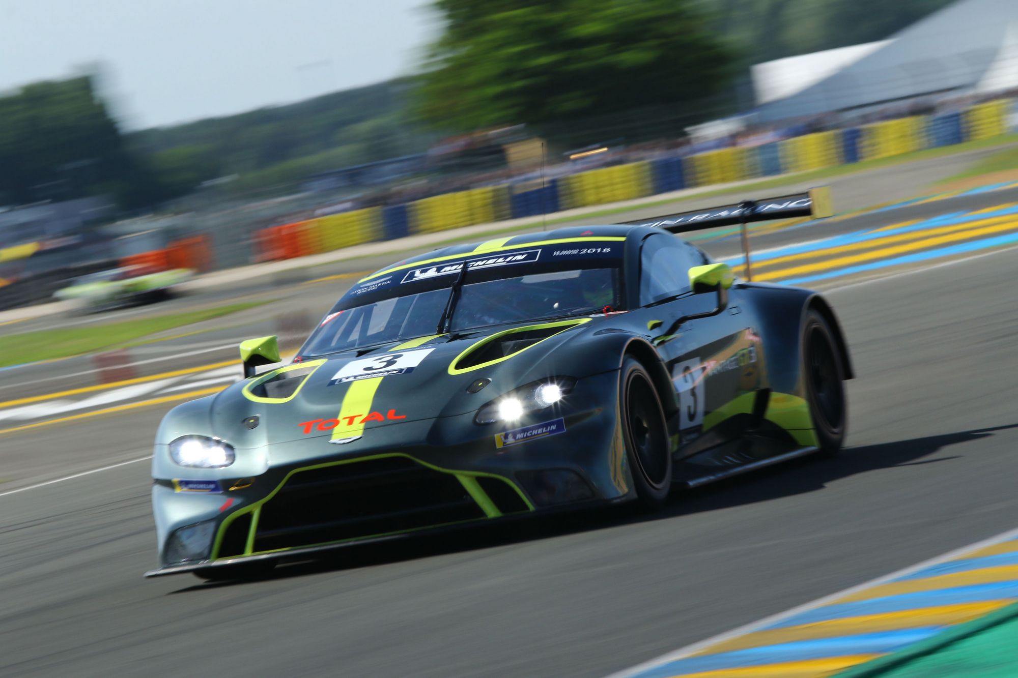 Aston-Martin-Vantage-GT3-1 Aston Martin Vantage GT3 To Make Racing Debut At The ‘Ring Next Month