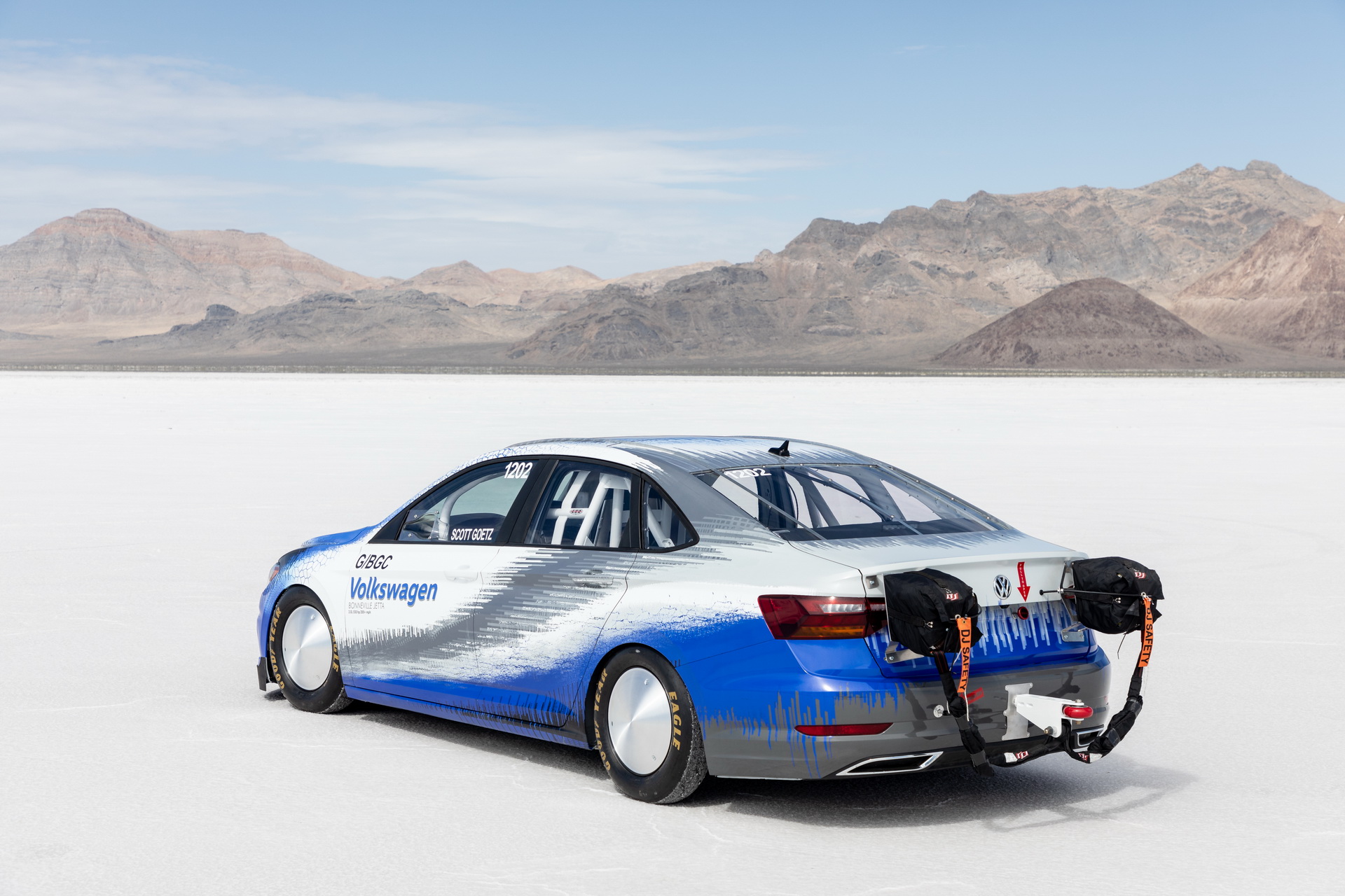 vw-jetta-land-speed-record-salt-flats-15 2019 VW Jetta Breaks SCTA Land Speed Record With 210 MPH Run