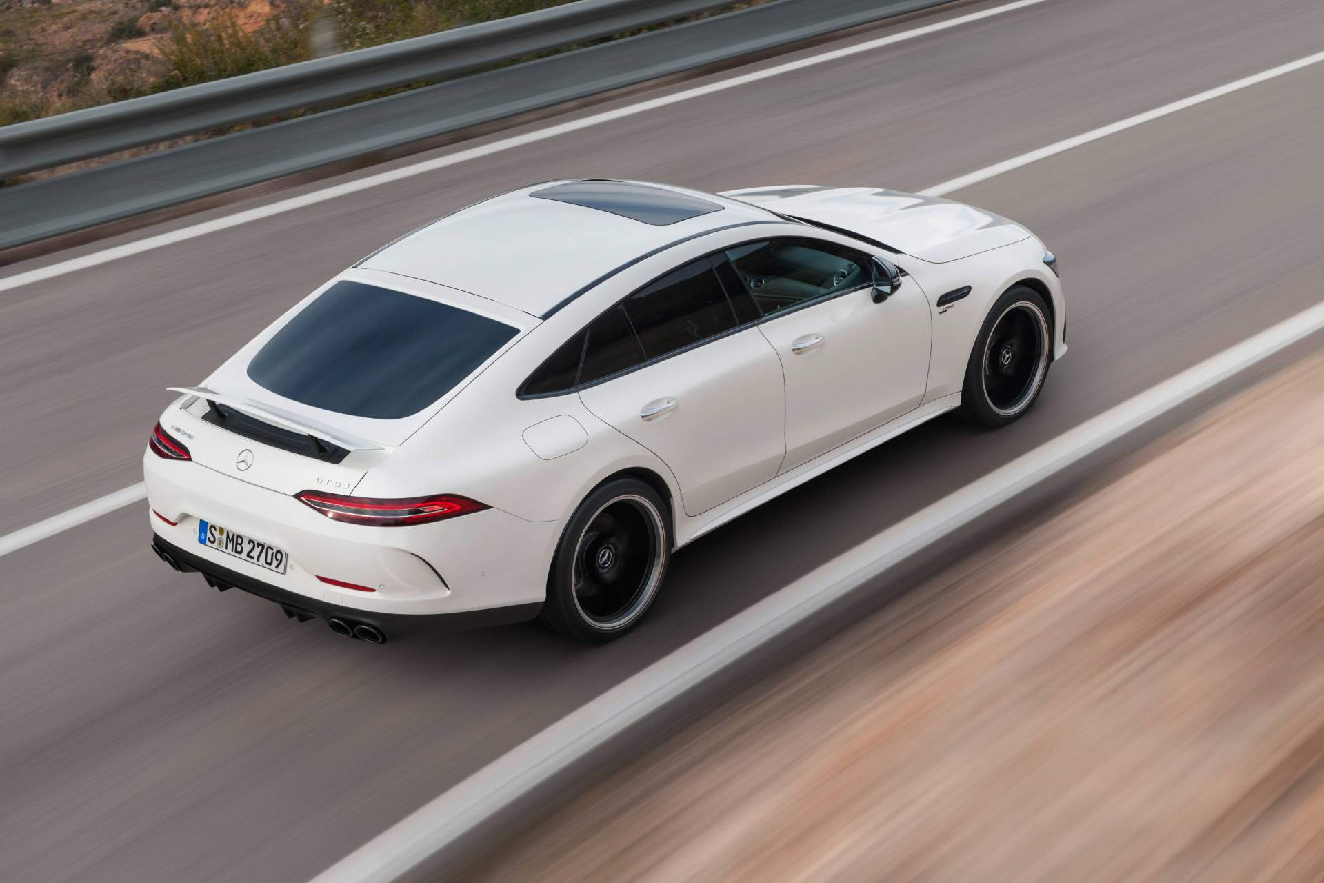 Mercedes-AMG GT 53 4MATIC+ 4-Türer Coupé
Mercedes-AMG GT 53 4MATIC+ 4-Door Coupé The Most “Affordable” Mercedes-AMG GT 4-Door Costs €95,260