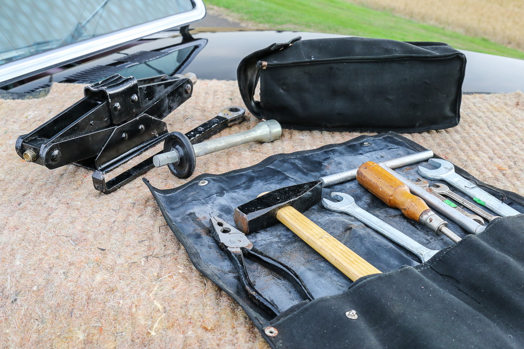 1976-lamborghini-espada-11 Travel To The UK This Weekend, Return Home With A Lamborghini Espada