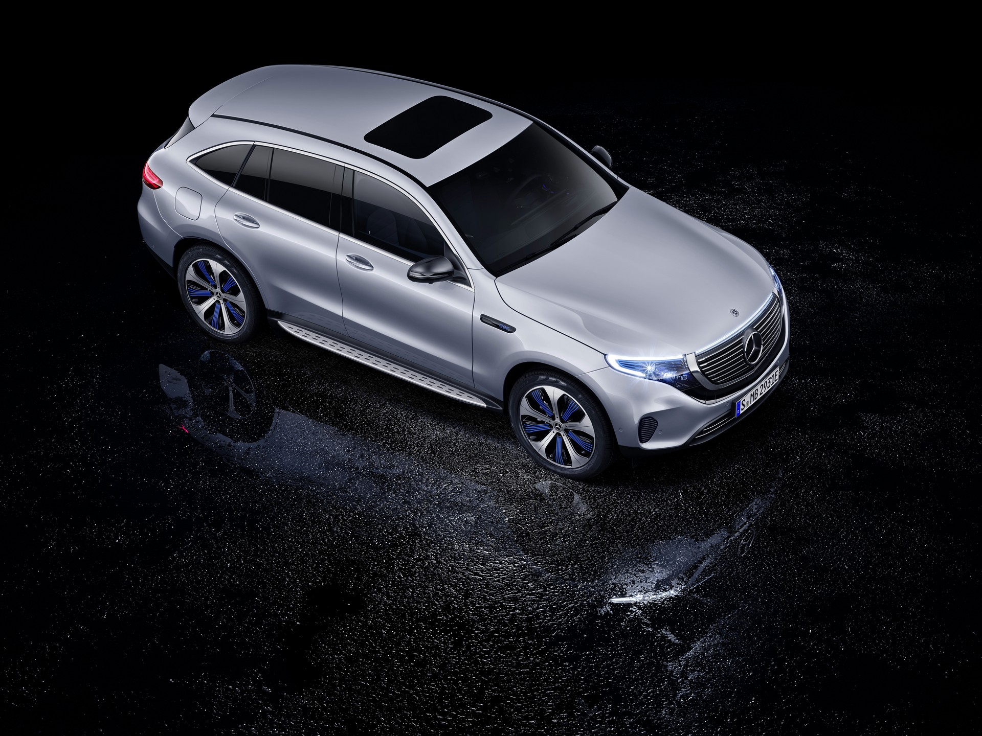 Mercedes-EQC-8 Mercedes Enters The Electric Era With All-New EQC Crossover