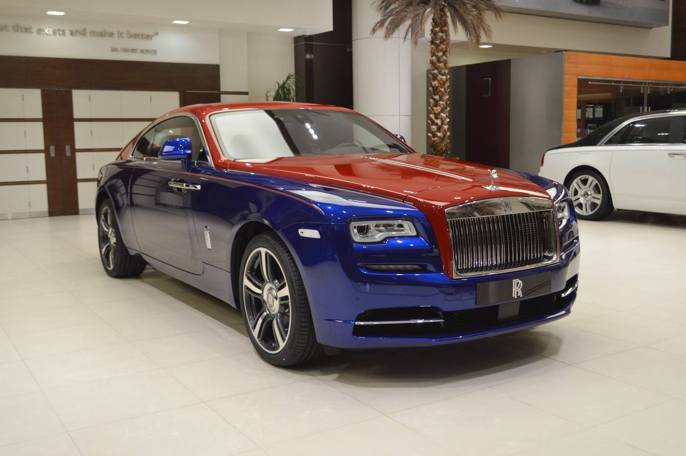 rolls-wraith-blue-red-abu-dhabi-2 Rolls-Royce Wraith Makes A Bold Statement With Bespoke Paint Scheme
