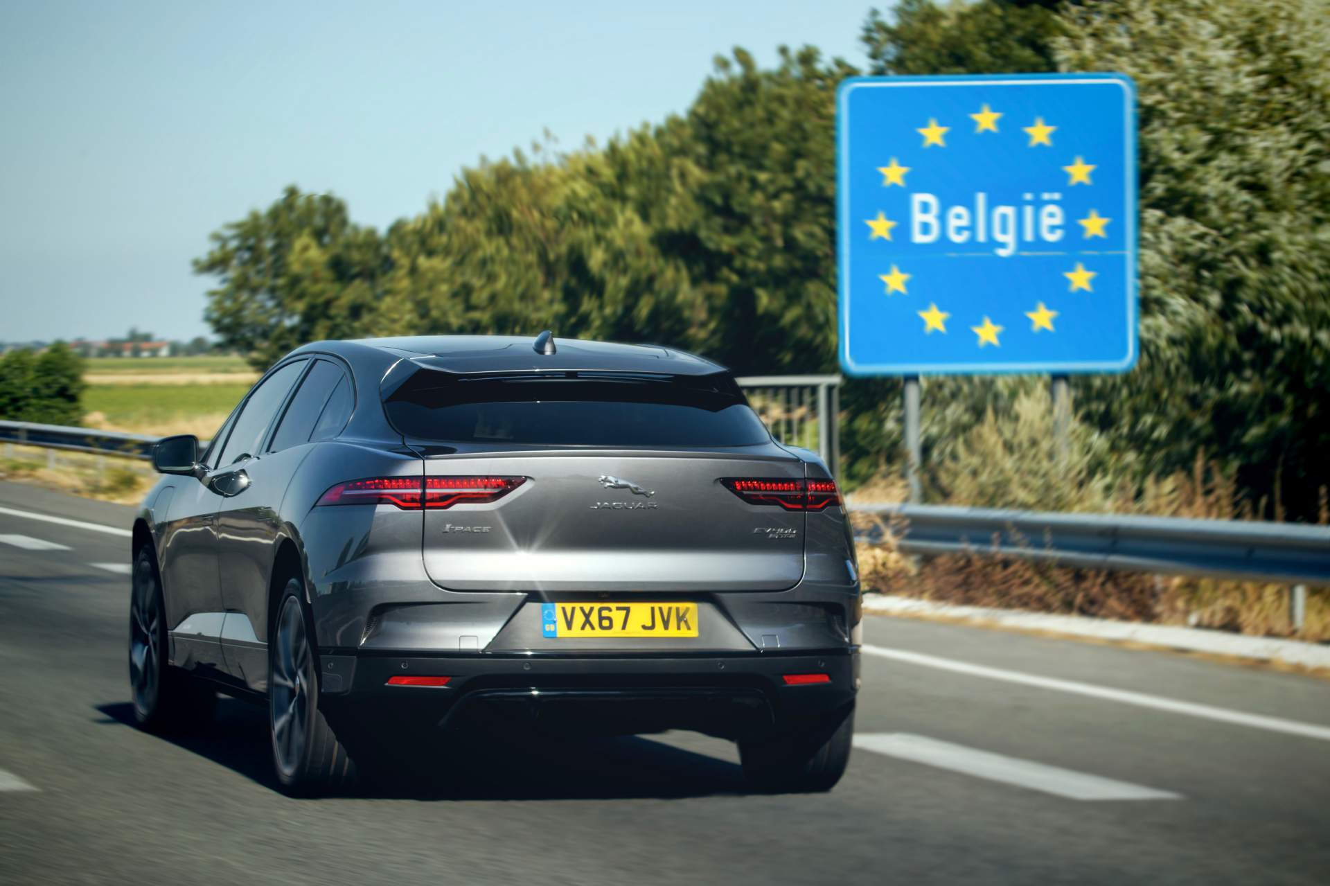 2019-Jaguar-I-Pace-10 2019 Jaguar I-Pace Drives 229 Miles From London To Brussels On One Charge