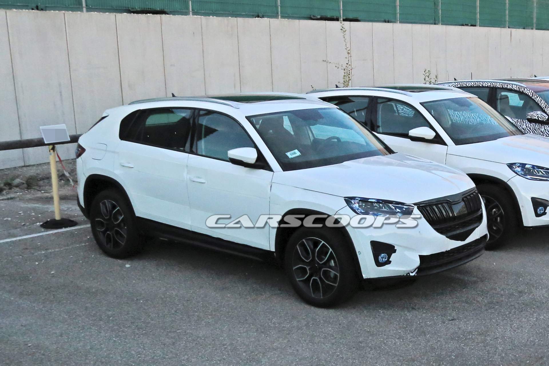 Skoda-Kodiaq-GT-spy-shots-7 Skoda Cheekily Camouflages Kodiaq GT Crossover Coupes As Mazda CX-5s