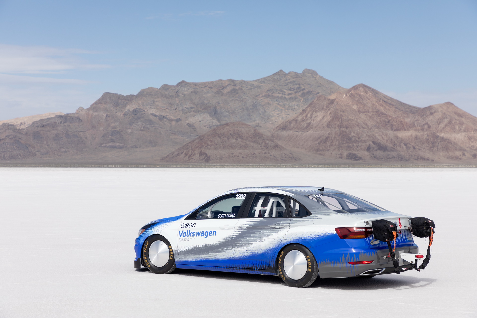 vw-jetta-land-speed-record-salt-flats-16 2019 VW Jetta Breaks SCTA Land Speed Record With 210 MPH Run
