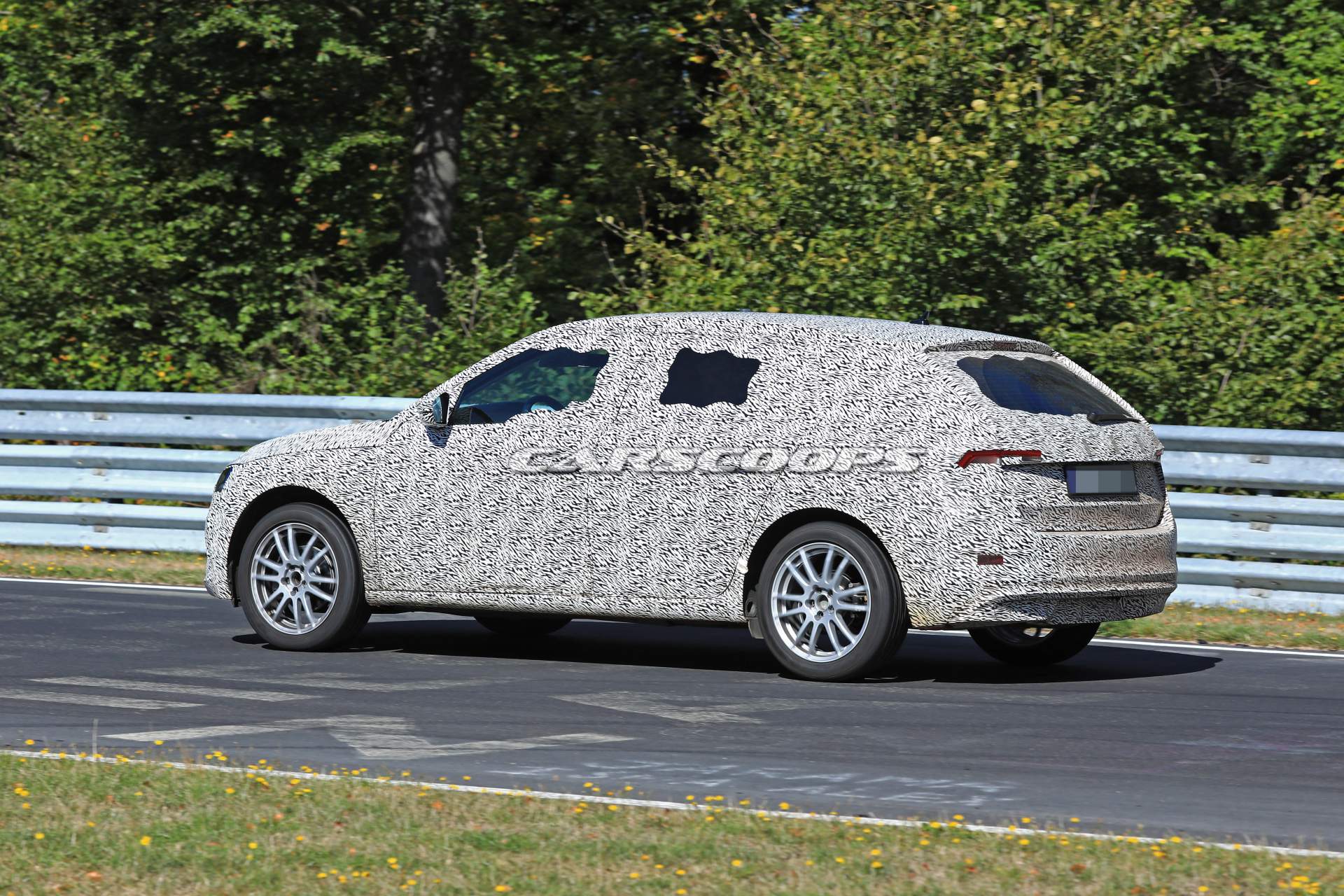 2019-Skoda-Rapid-Spaceback-spy-shots-12 2019 Skoda Rapid Spaceback Makes Spy Debut At The Nürburgring