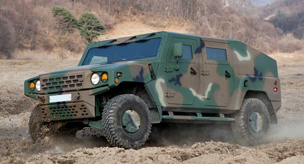  Kia’s Light Tactical Vehicle Is More Hummer Than Telluride