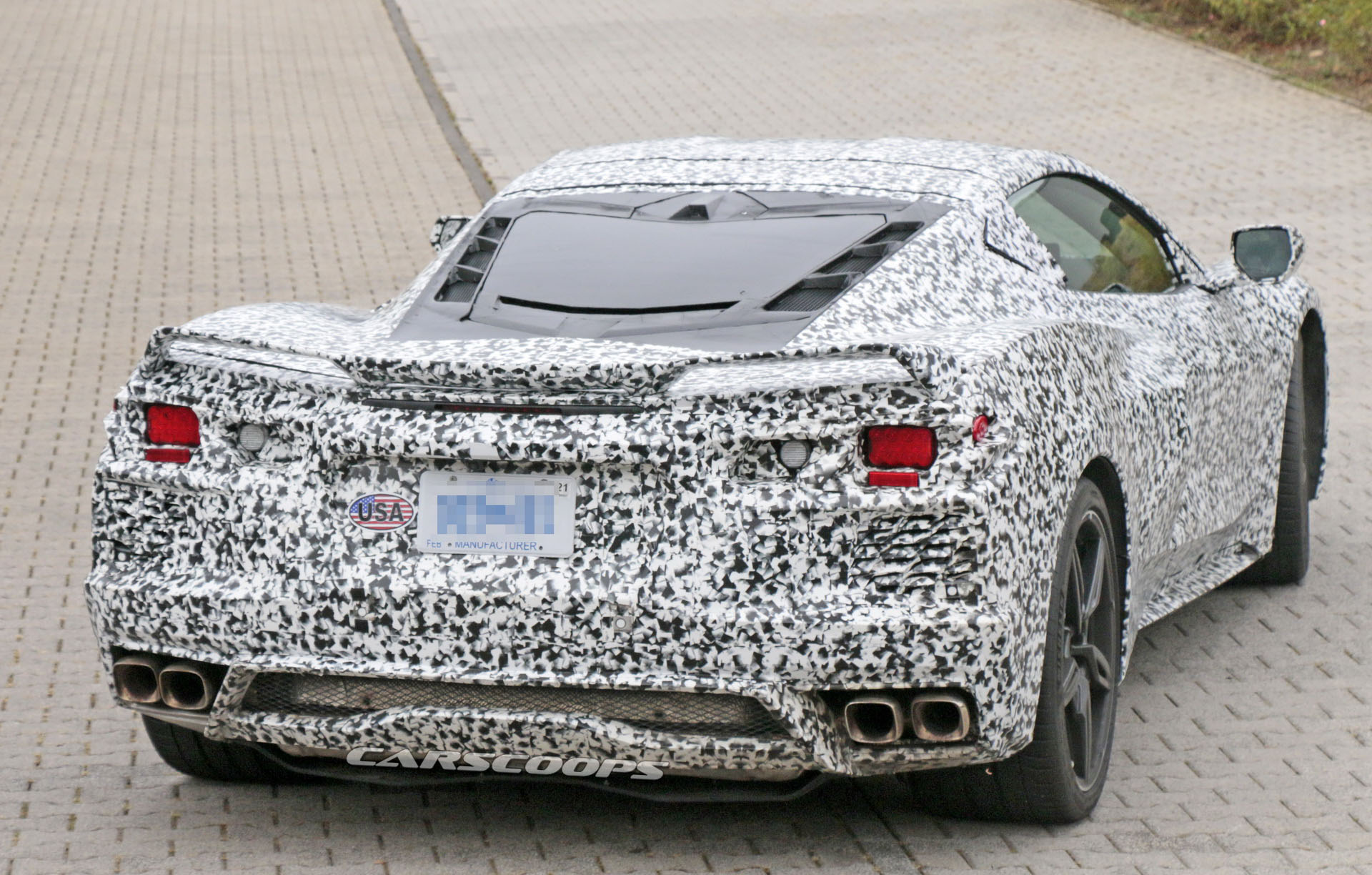 Corvette-Mid-engine-15 2020 Corvette C8 Features Vented Engine Cover For Improved Cooling