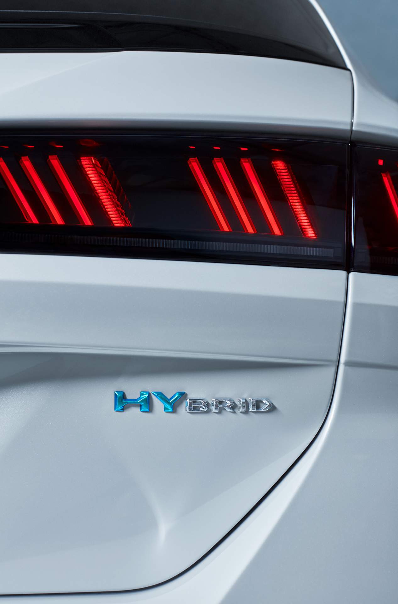 Peugeot-508-Hybrid-2 Peugeot’s New 508 Hybrid And 3008 Hybrid4 PHEVs Deliver Up To 300PS, AWD