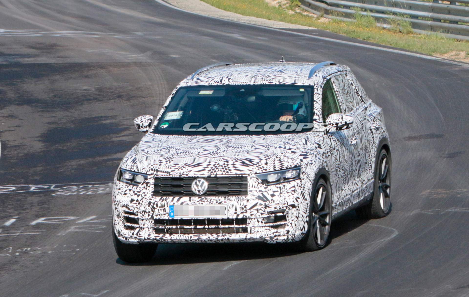 VW-T-Roc-R-spy-shots-16 VW T-Roc R Parades Final Production Body At The Nürburgring