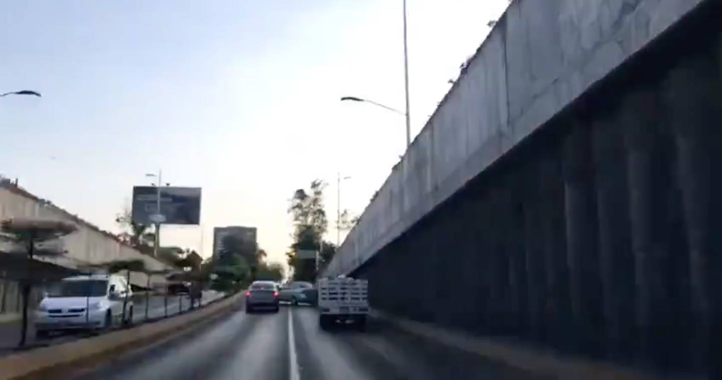 Mexican Road Rage Incident Ends Badly For Chevy Driver, Guy Watching It ...