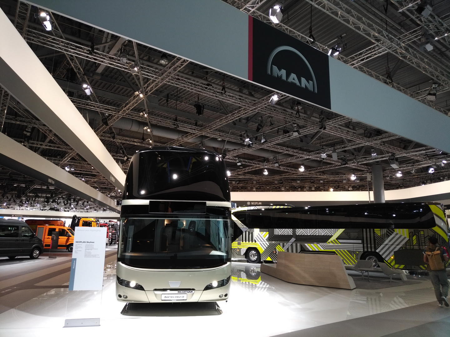 traton-group-2018-iaa-118 VW Truck & Bus Becomes TRATON Group, Wants To Revolutionize Global Transportation