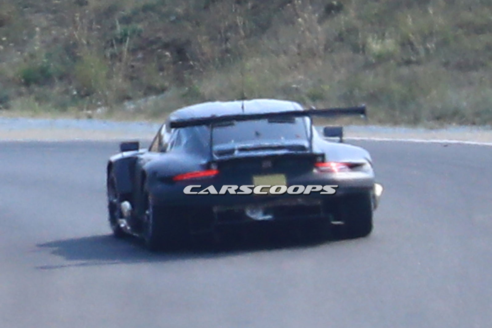 porsche-911-rsr-spy-07 Rivals Beware, Porsche’s Working On A New 911 RSR