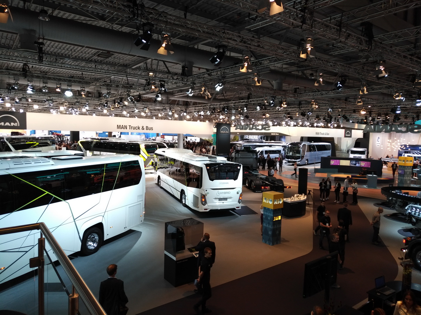 traton-group-2018-iaa-209 VW Truck & Bus Becomes TRATON Group, Wants To Revolutionize Global Transportation