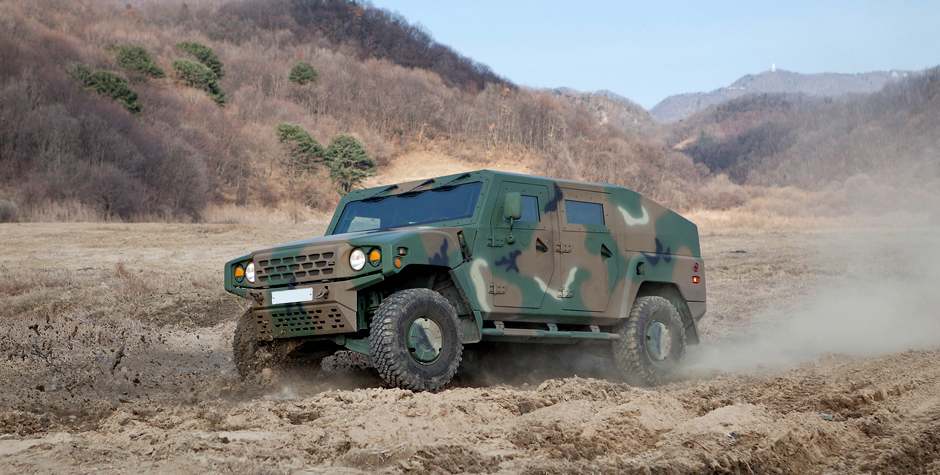 kia-kltv-007 Kia’s Light Tactical Vehicle Is More Hummer Than Telluride