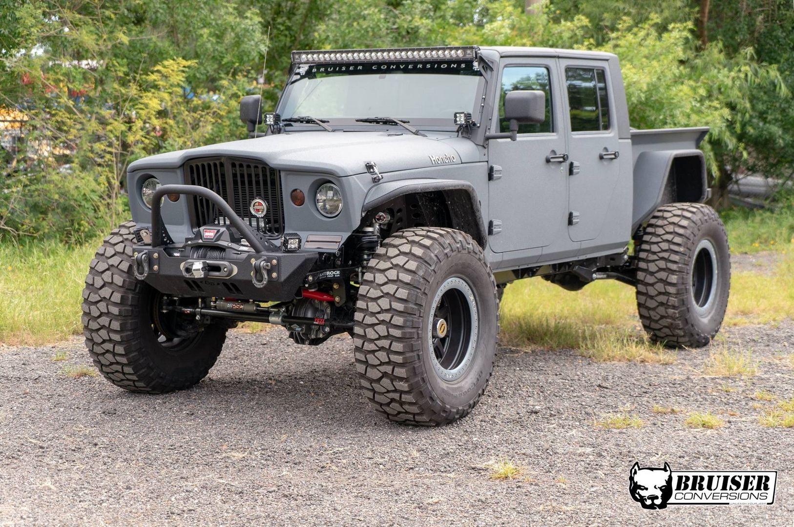 jeep-wrangler-honcho-bruiser-conversions-5 Bruiser Honcho Is One Hardcore Jeep Wrangler That Ain’t Afraid Of Anything
