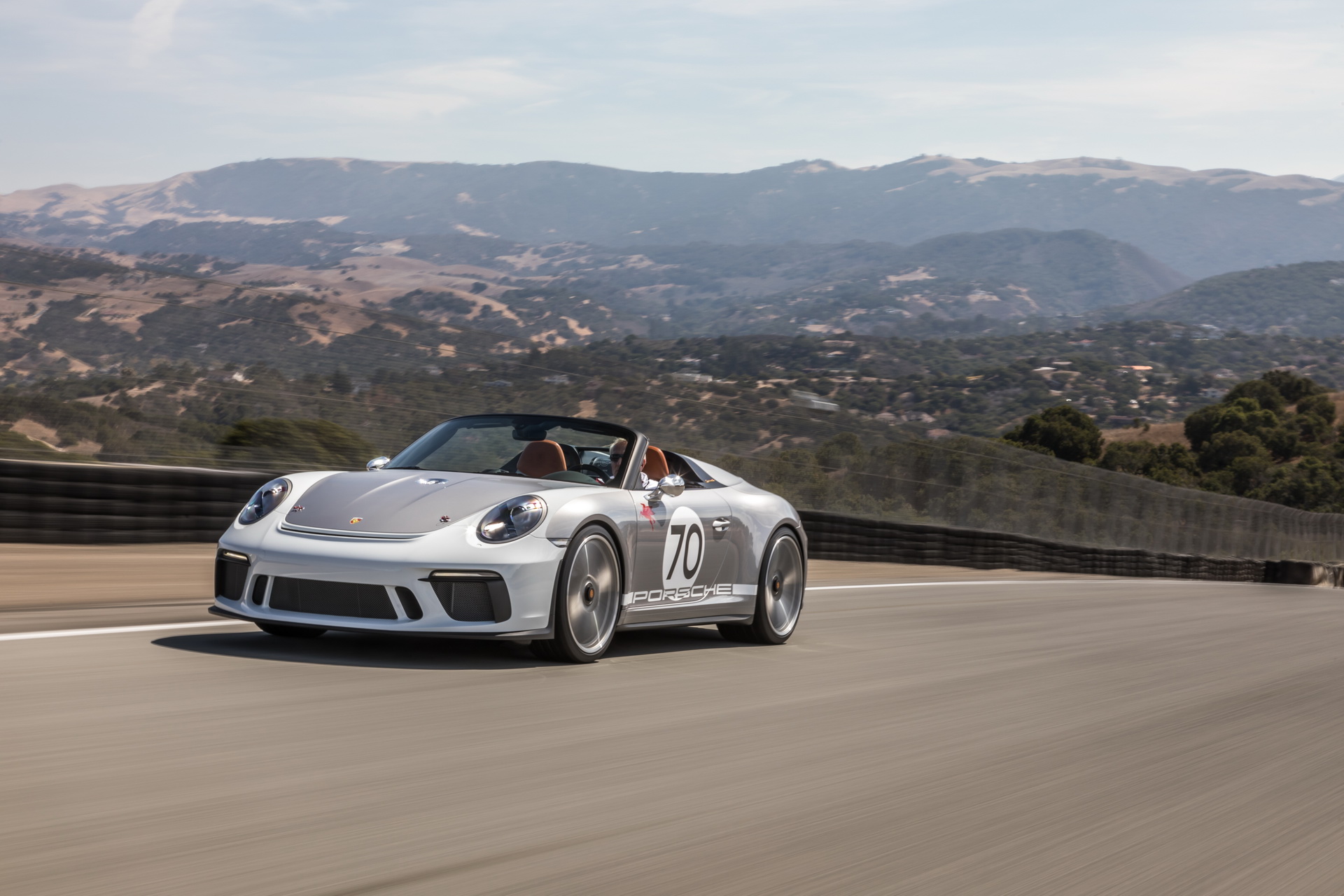 Porsche-911-Speedster-01 Porsche 911 Speedster Concept Makes US Debut at Rennsport Reunion VI