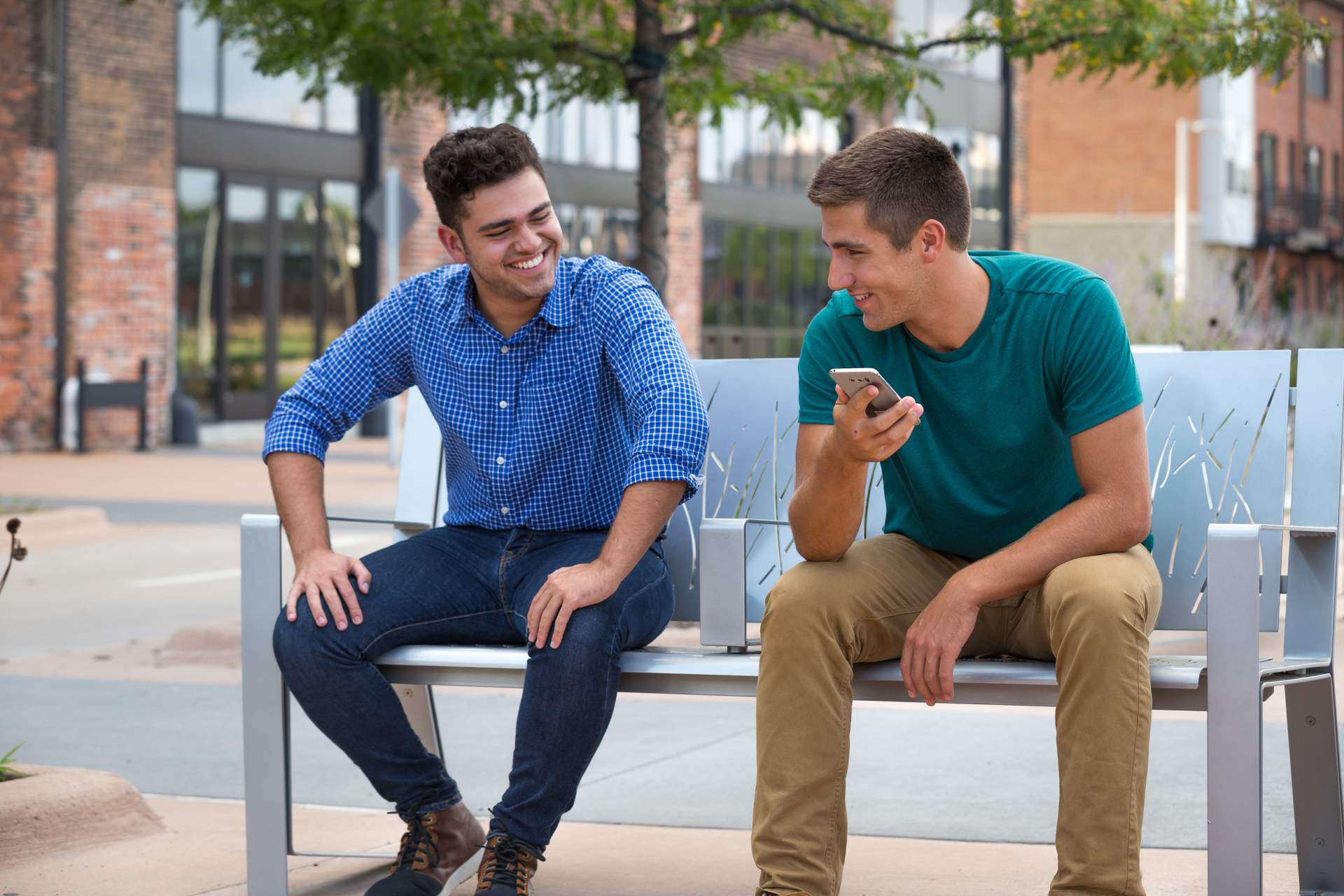 Chevrolet launches a new smartphone app, Call Me Out, to help re This Clever Anti-Distracted Driving App From Chevrolet Might Just Work