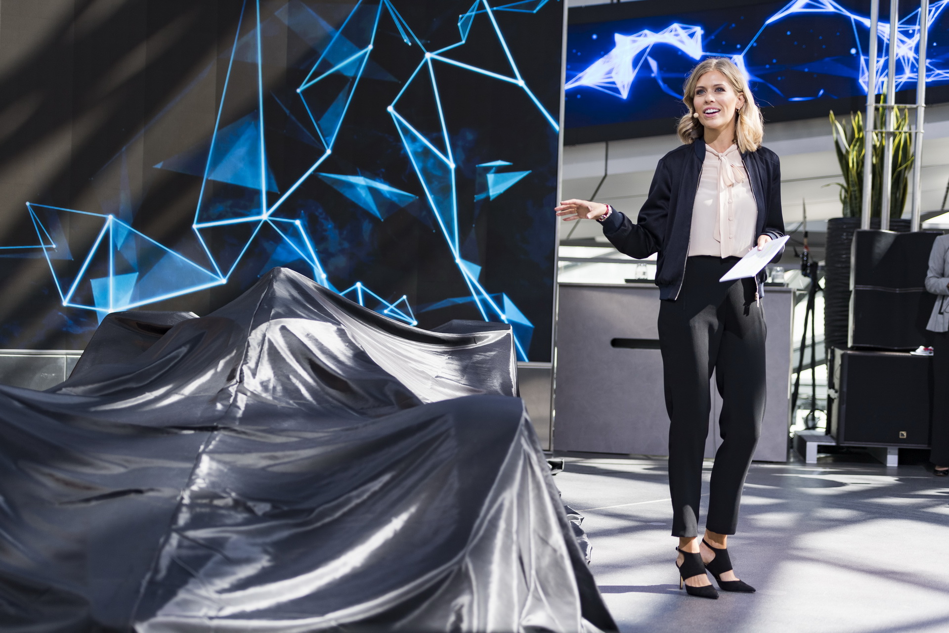 BMW_iFE18_39 BMW i Andretti Motorsport Reveals Factory-Backed Formula E Contender