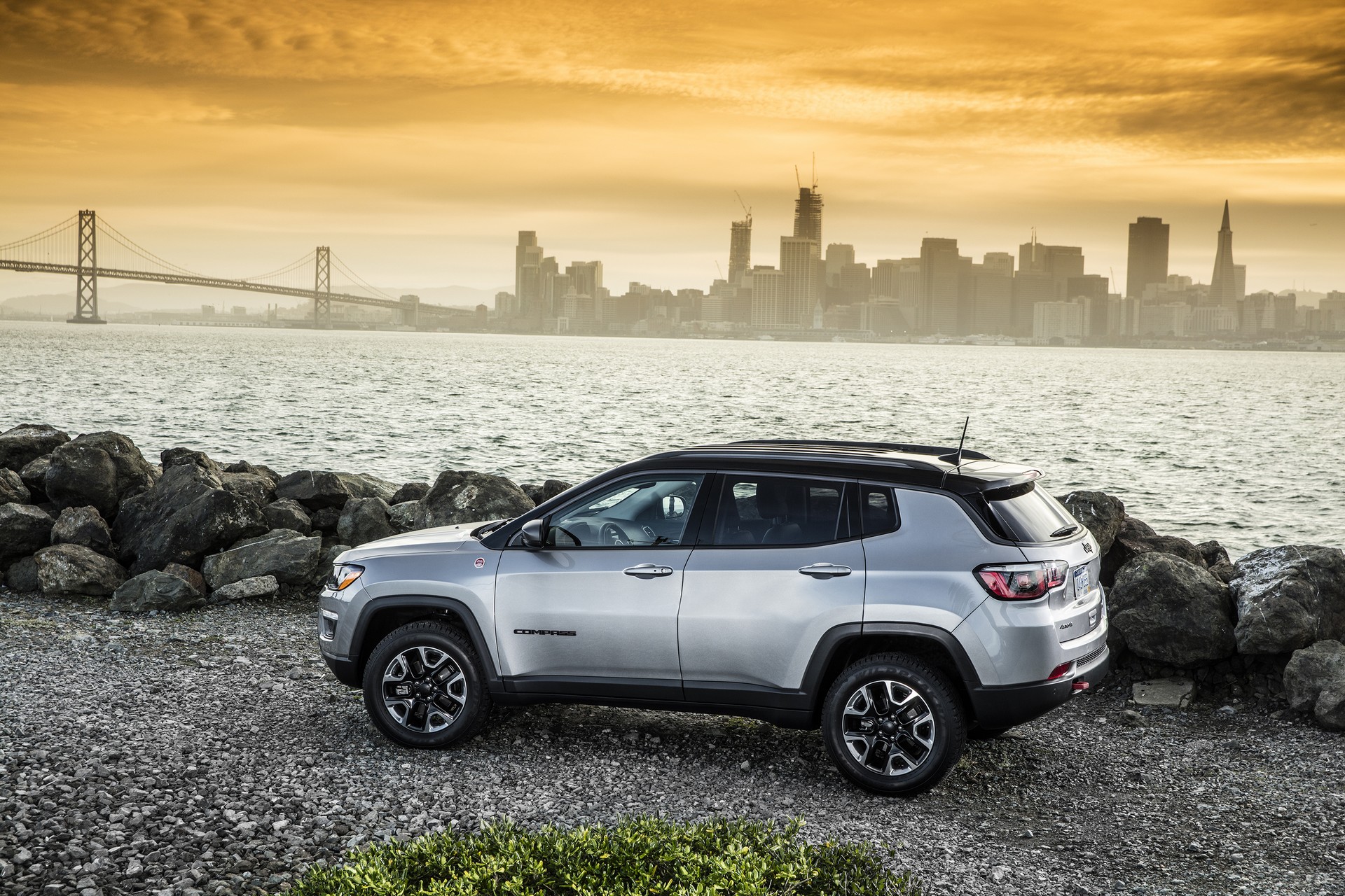 2019-Jeep-Compass-22 2019 Jeep Compass Upland Special Edition Gives The Entry-Level Model Trailhawk Looks