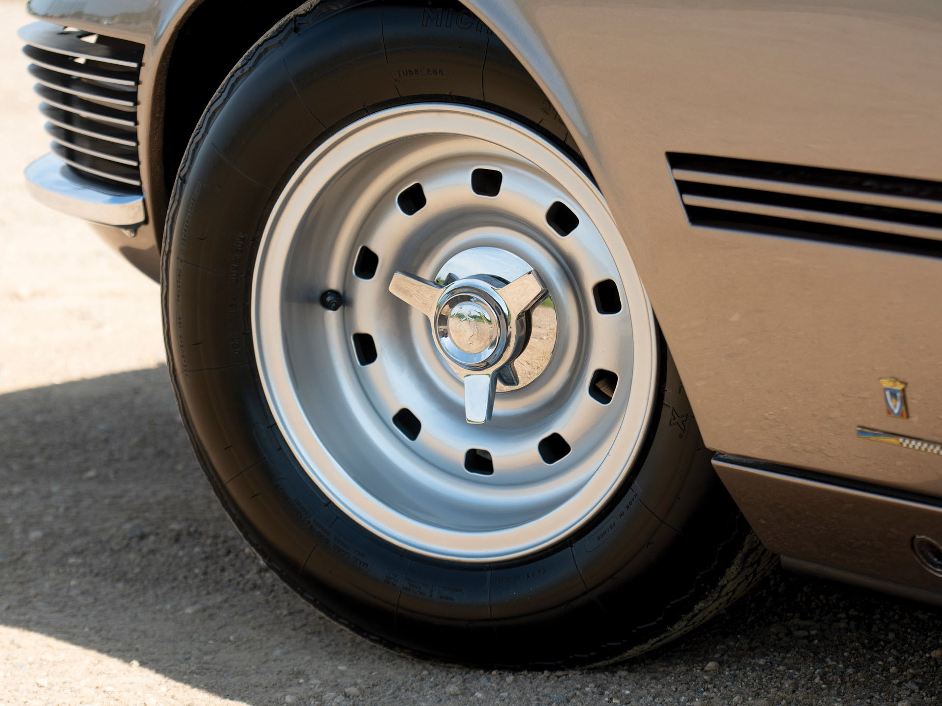 1965 Ferrari 330 GT 2+2 Shooting Brake by Vignale 15 Forget Your GTC4 Lusso And Bid On Jay Kay’s 1965 Ferrari 330 Vignale Shooting Brake