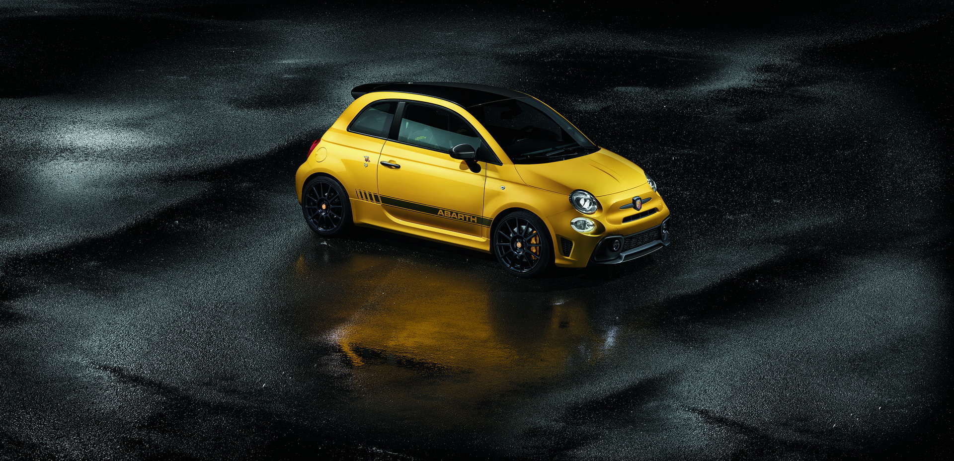 2019-Abarth-595-07 Abarth Updates 595 Range With Five Models And Up To 177HP