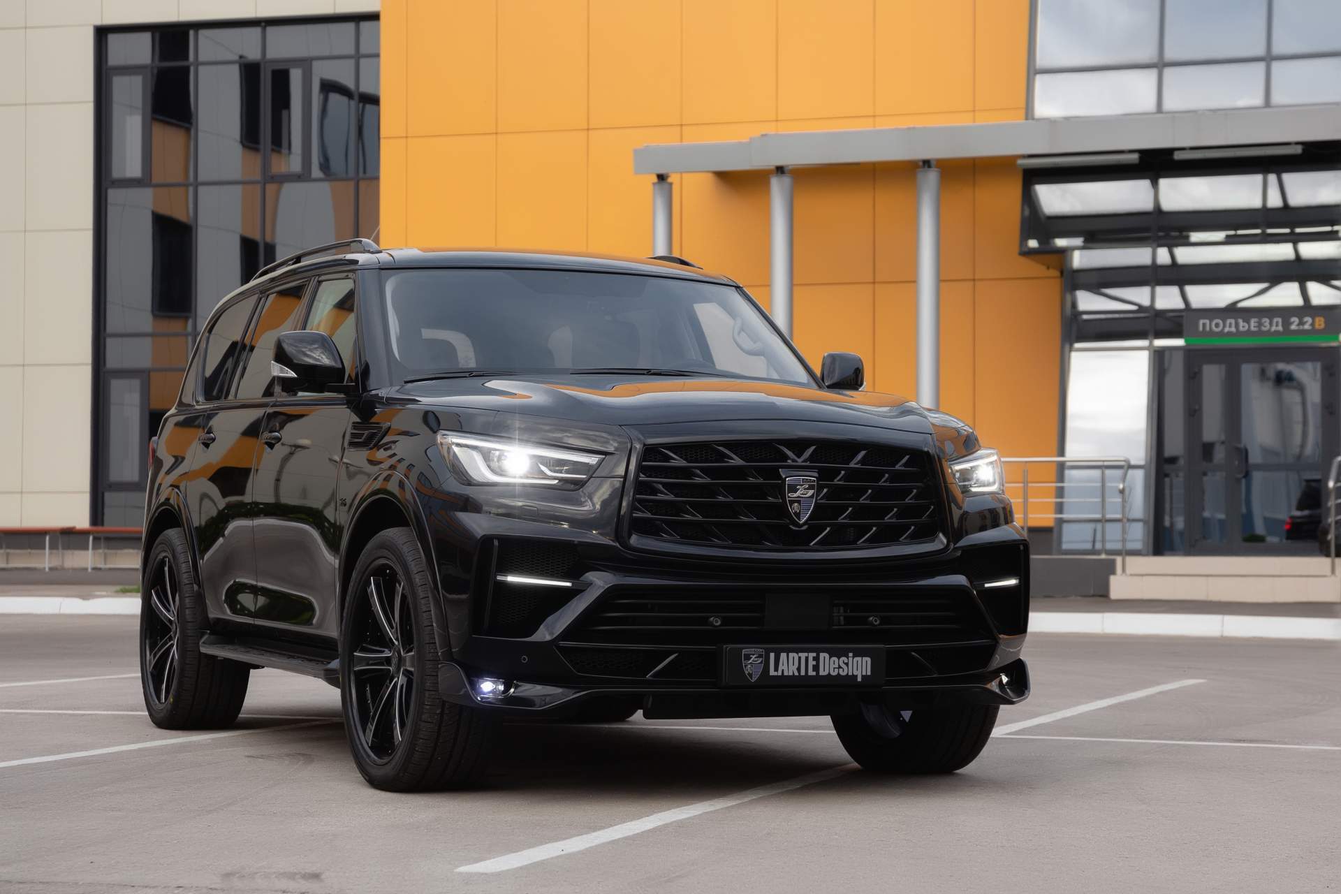 Larte-Design-LR5-for-Infiniti-QX80-15 Larte Design’s LR5 Kit Makes The Infiniti QX80 Look Bad To The Bone
