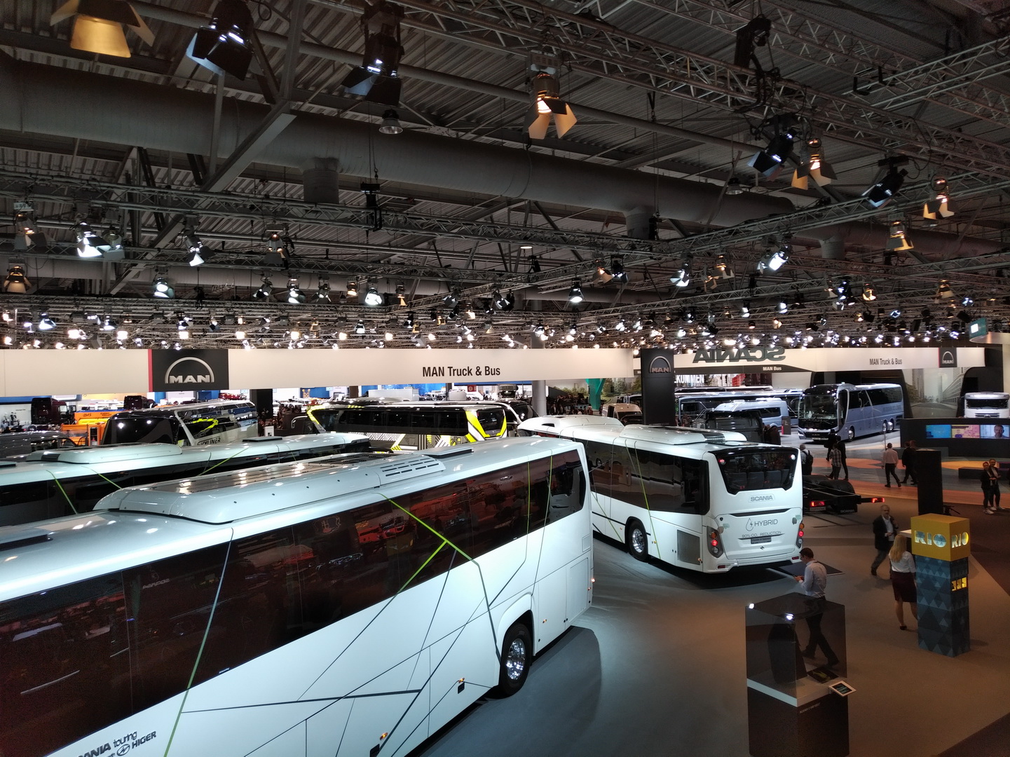 traton-group-2018-iaa-204 VW Truck & Bus Becomes TRATON Group, Wants To Revolutionize Global Transportation