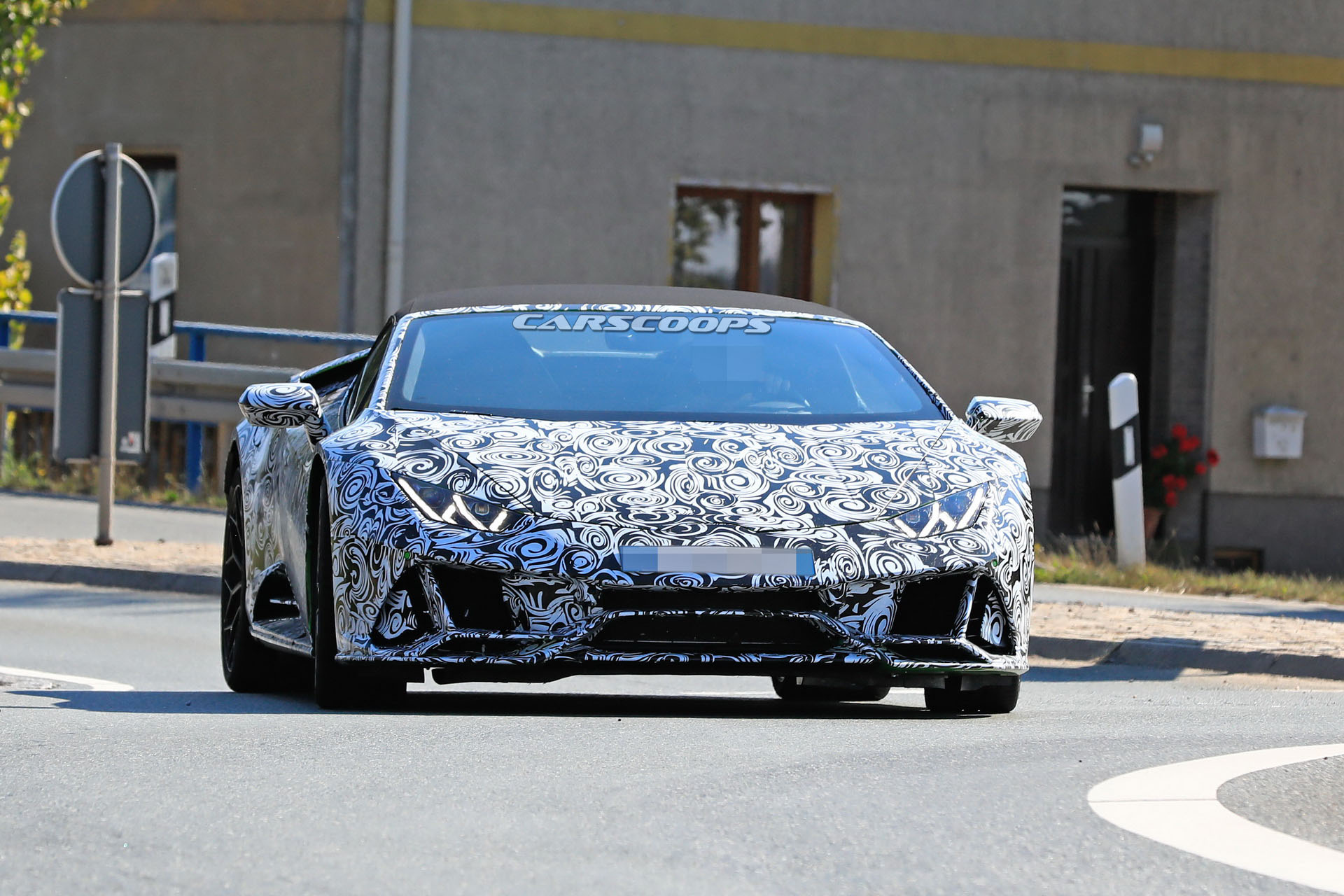 Lamborghini-Huracan-Scoop-01 2020 Lamborghini Huracan Teased, Gets New Tech, More Power