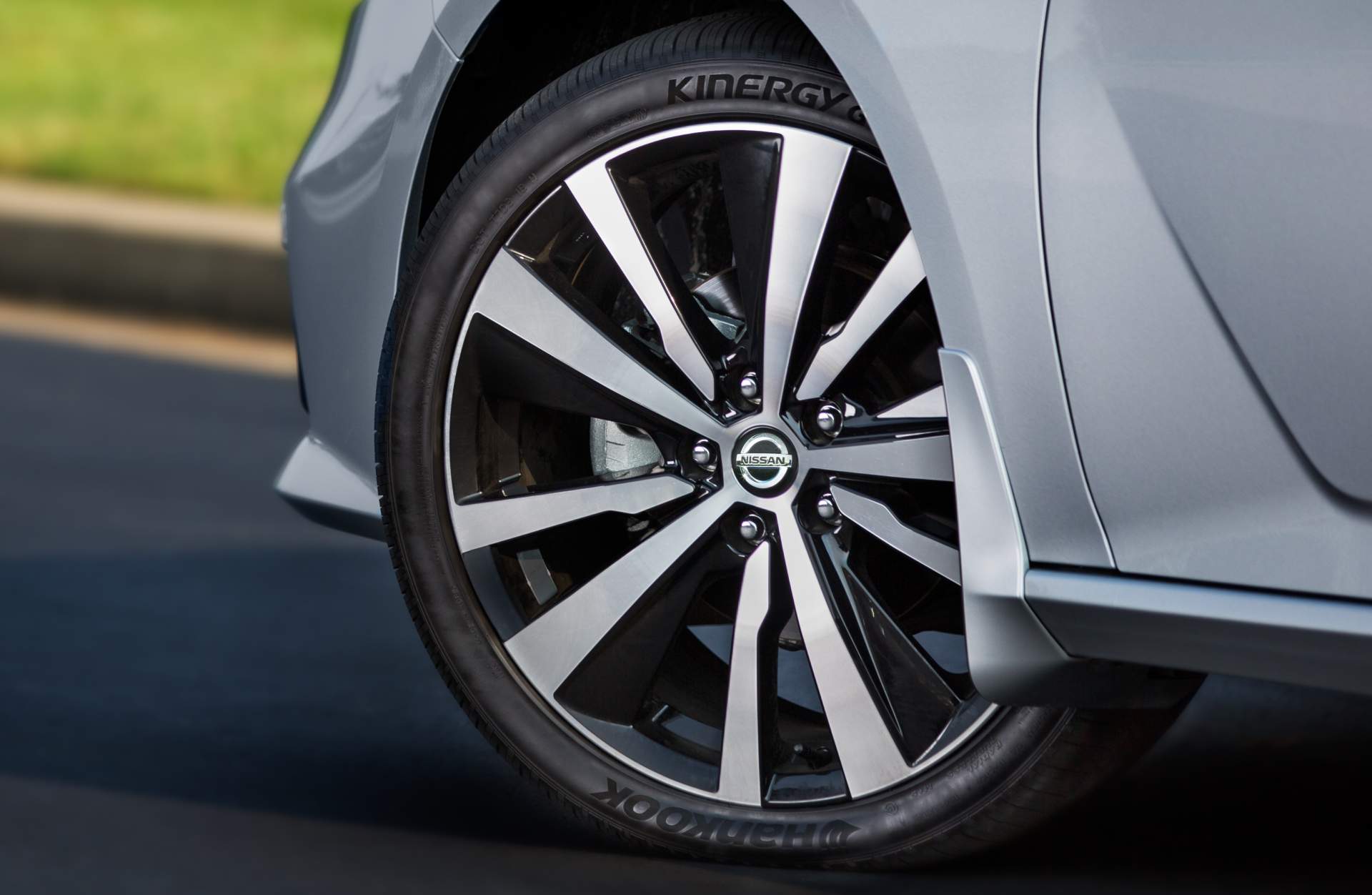 2019-Nissan-Altima-19 2019 Nissan Altima Starts From $23,750, Sales Commence On October 3