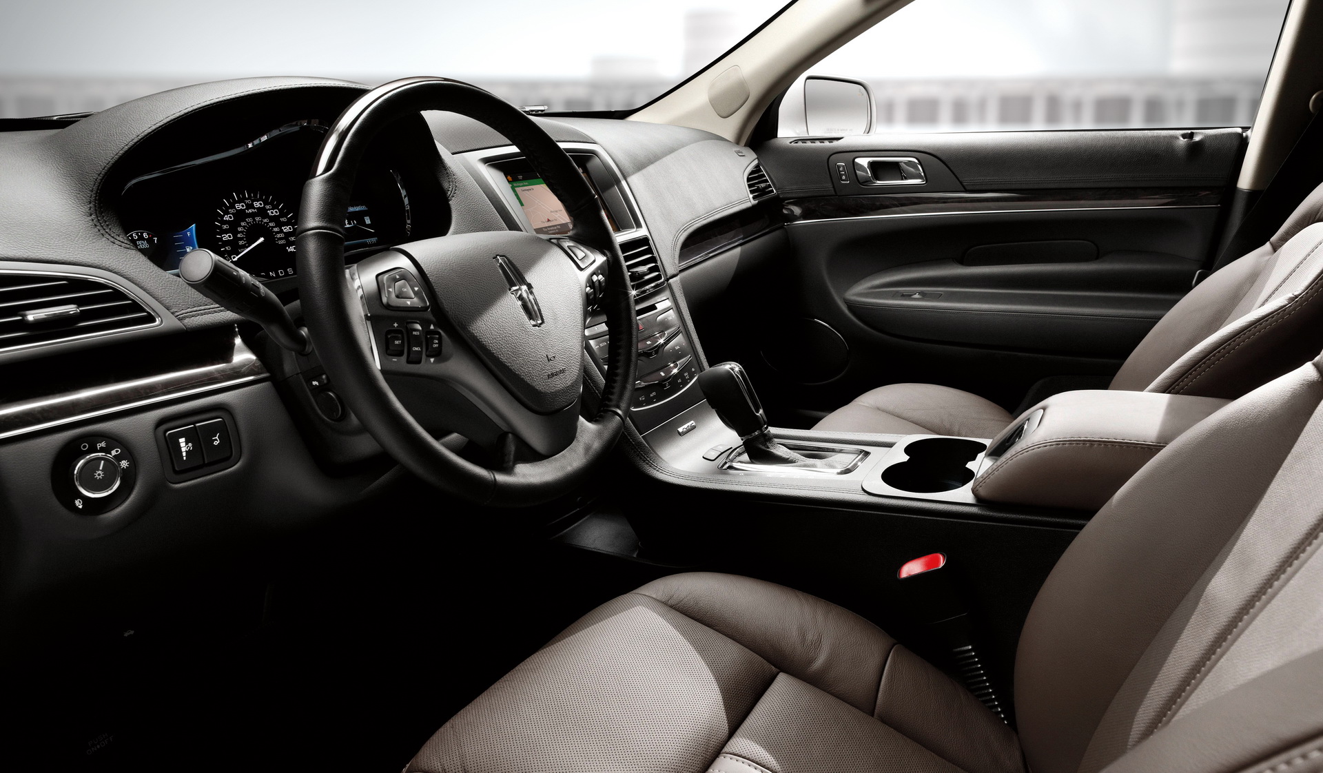 Lincoln-MKT-08 Lincoln Will Keep The MKT In Production Despite The Aviator’s Arrival