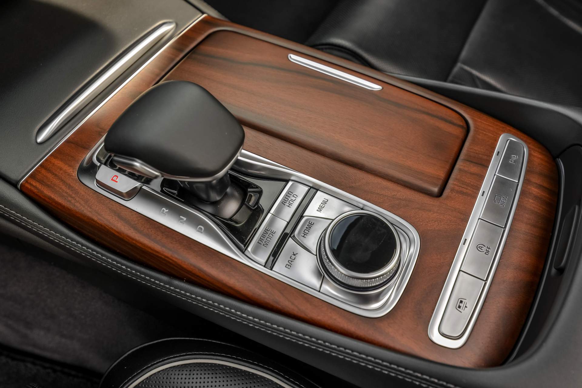 2019 K900 2019 Kia K900 Detailed As Sales Debut Draws Nearer, Pricing TBA