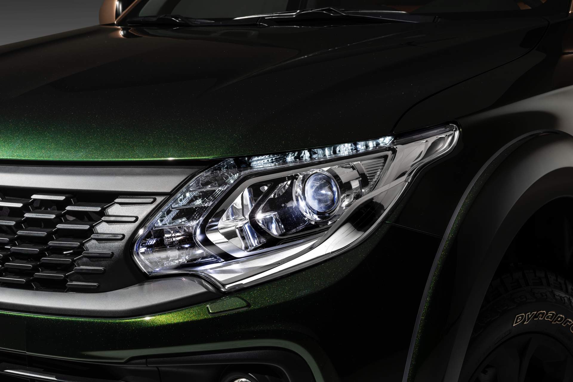 Fiat-Fullback-Cross-Concept-by-Garage-Italia-Customs-4 Garage Italia Customs Turns Fiat Fullback Cross Into A Posh Workhorse