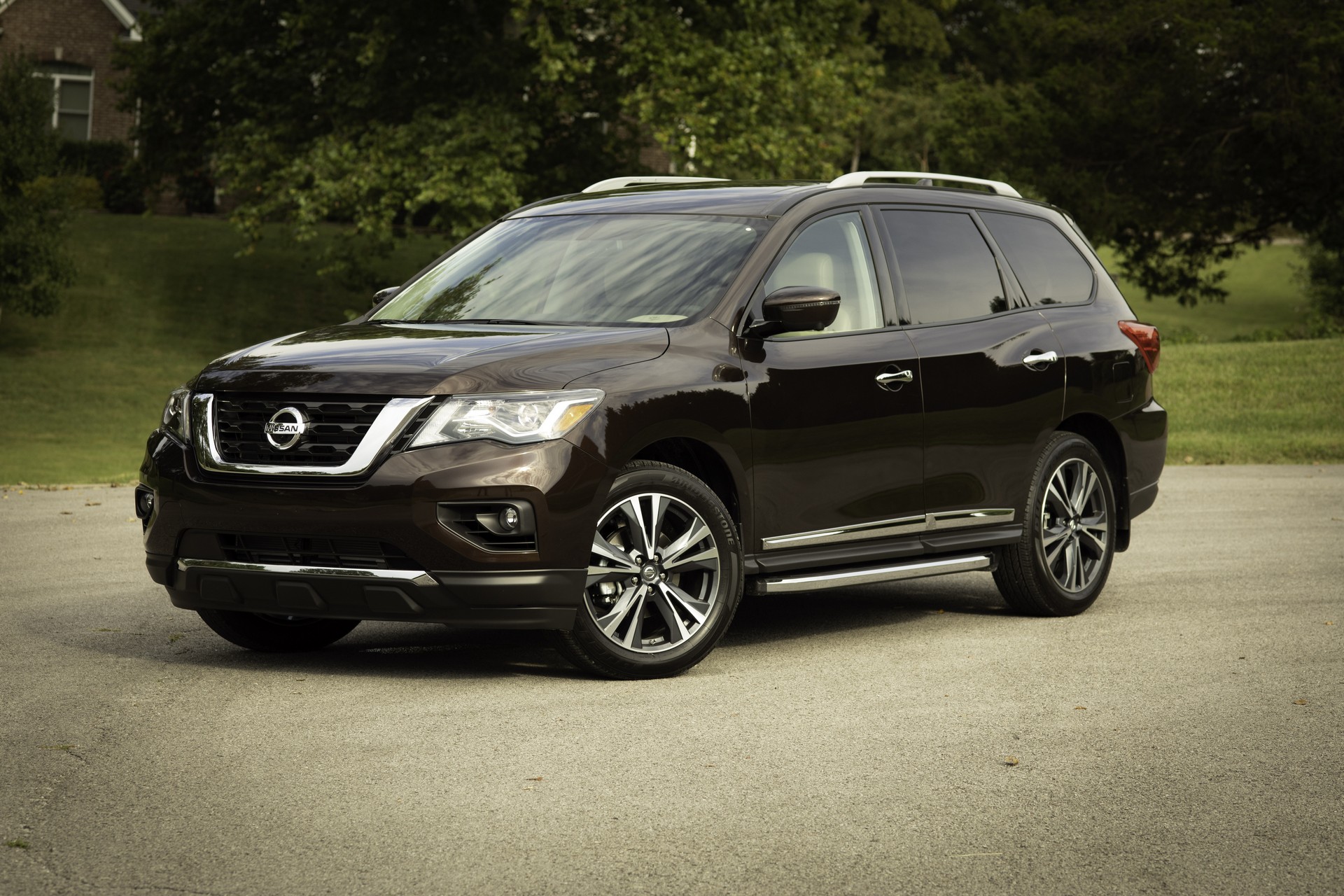 2019-Nissan-Pathfinder-12 2019 Nissan Pathfinder Arrives With Newly Standard Driver Assistance Systems