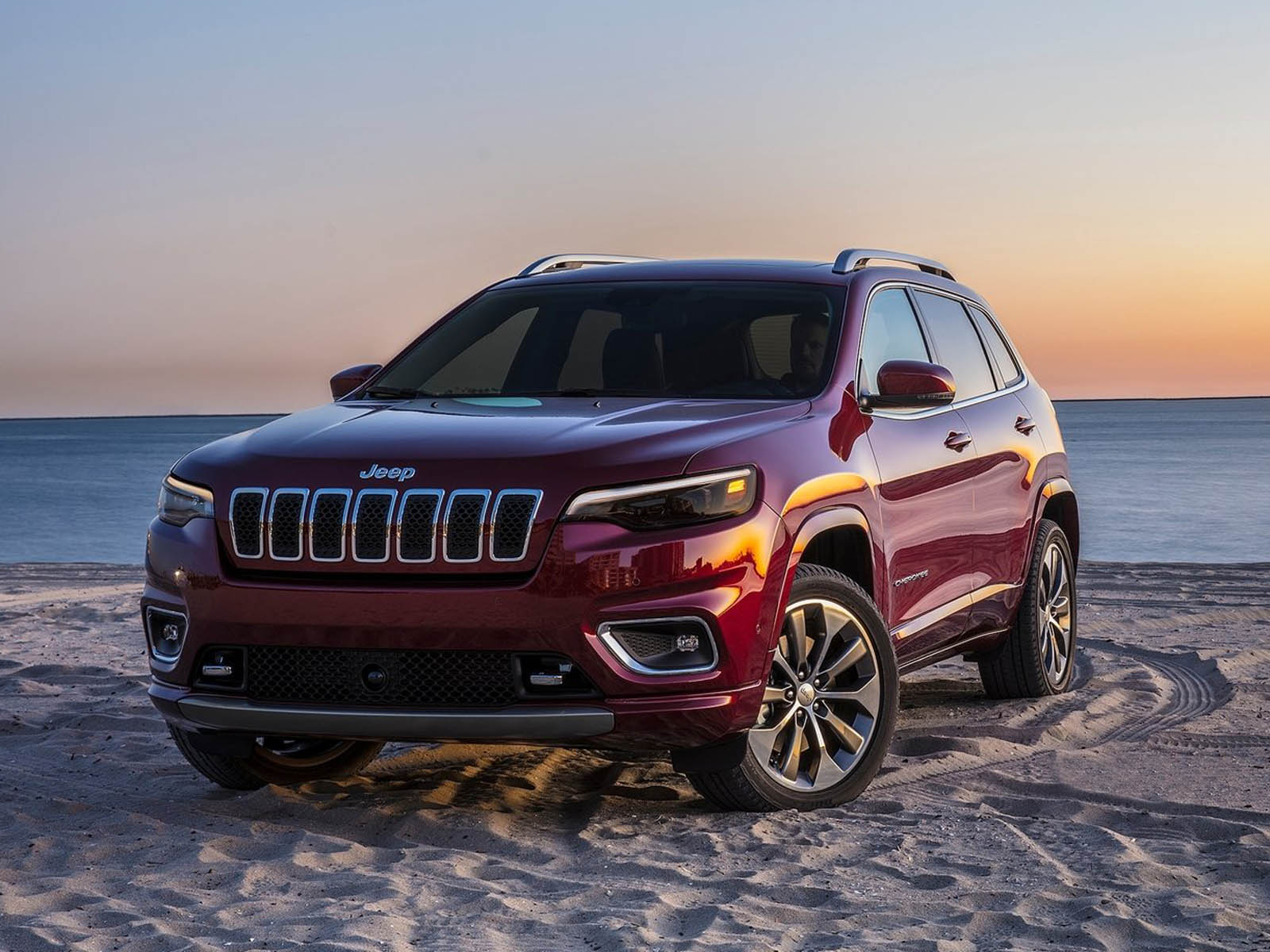 Jeep-Cherokee-2019-1600-02 Here Are All The Contenders For 2019 World Car Of The Year