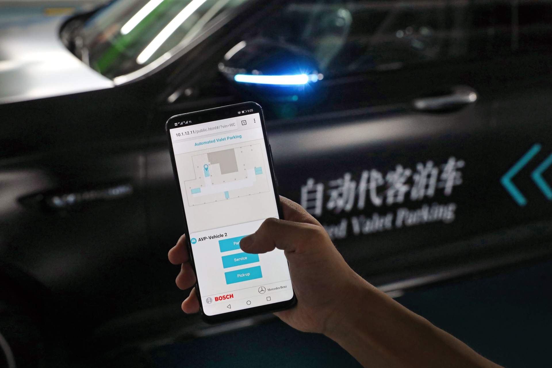 Daimler und Bosch präsentieren erstmalig fahrerloses Parken in ChinaDaimler and Bosch jointly premiere Automated Valet Parking in China Daimler And Bosch’s Automated Valet Parking Is Go, See How It Works