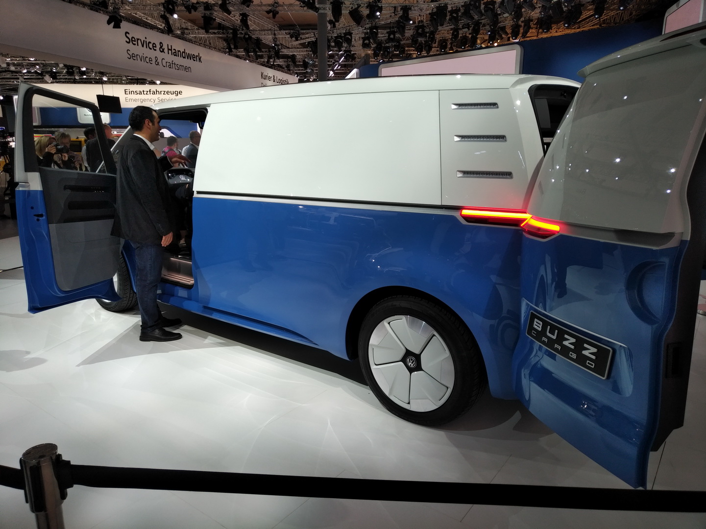 2018-vw-id-buzz-cargo-concept-5 VW Truck & Bus Becomes TRATON Group, Wants To Revolutionize Global Transportation