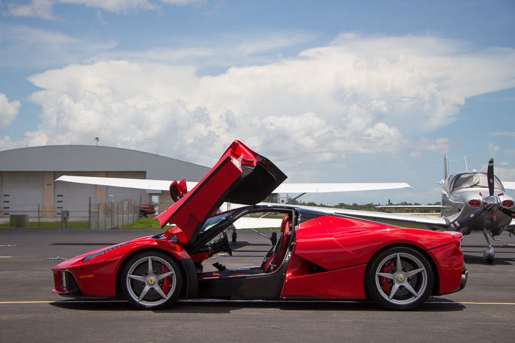 2015-LaFerrari-Auction-28 2015 LaFerrari Fails To Sell On Online Auction Despite $3.1 Million Bid