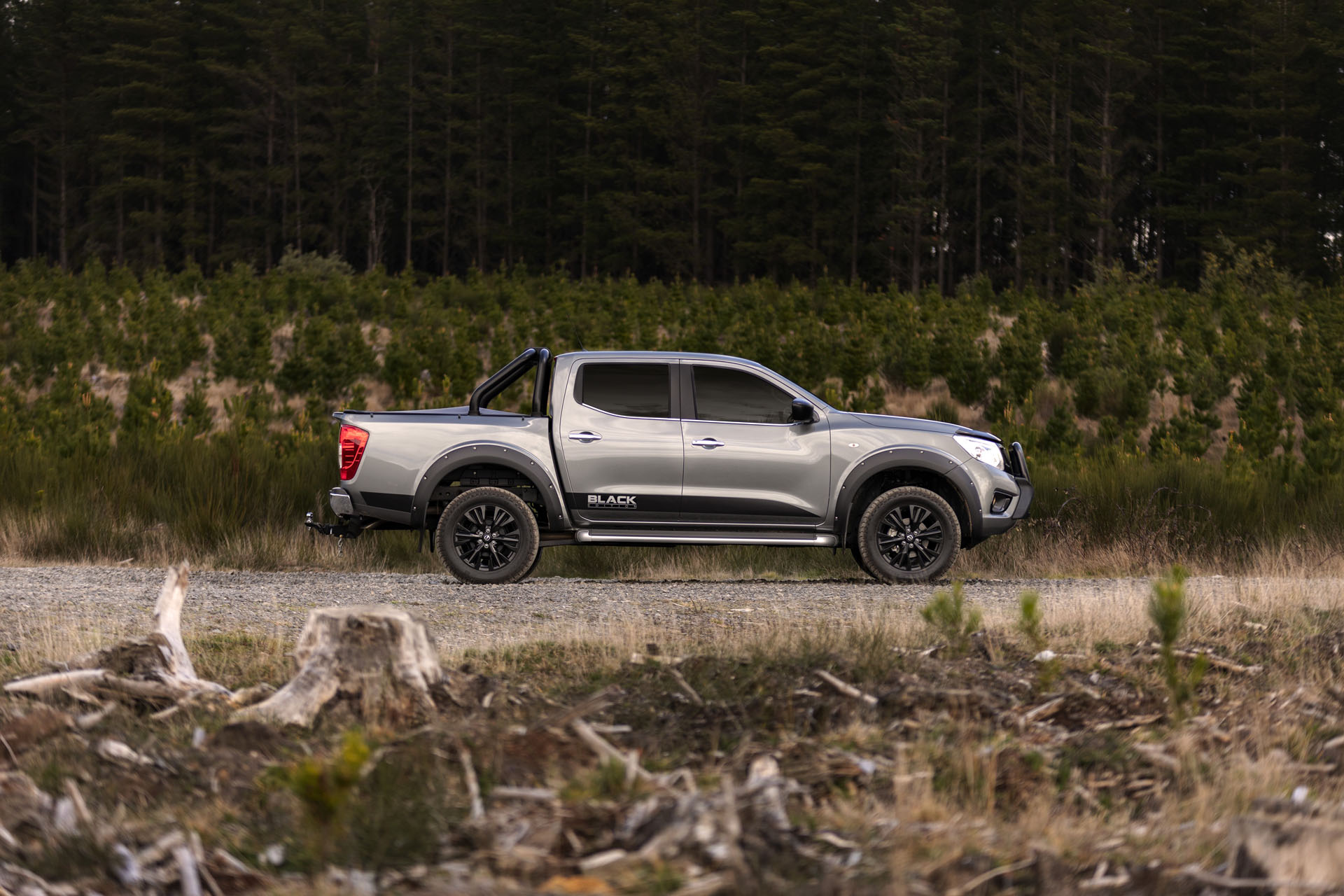 Nissan Navara ST Black Edition Nissan Navara Rubs The Aging Frontier’s Nose In Its Latest Special Editions