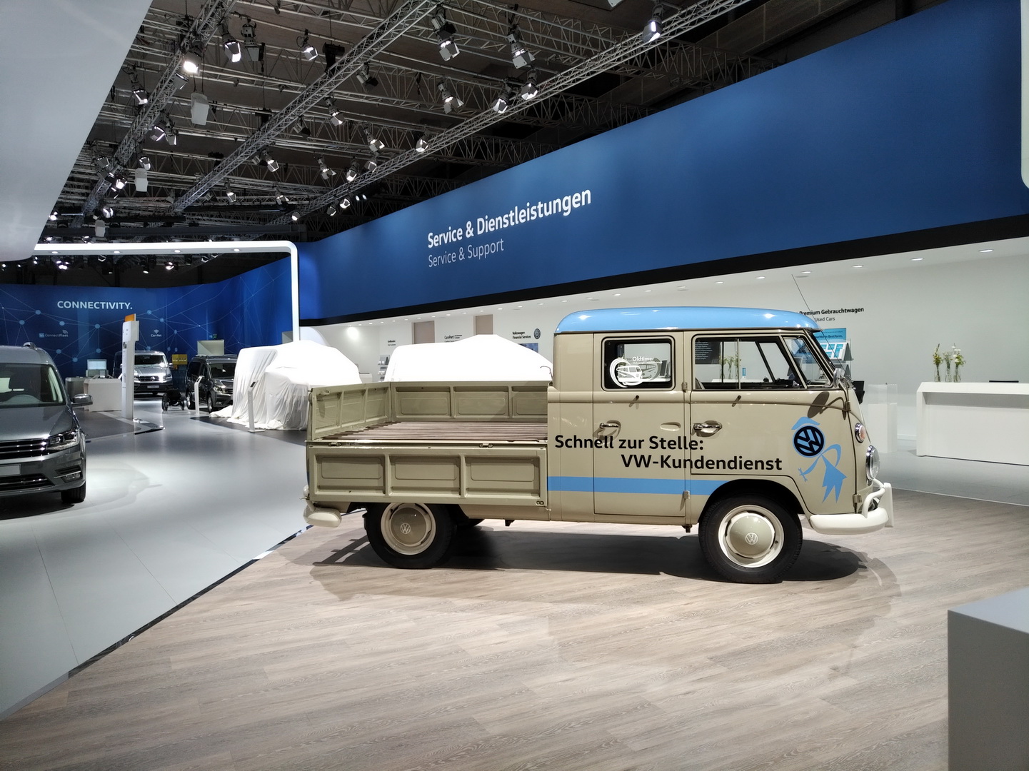 traton-group-2018-iaa-162 VW Truck & Bus Becomes TRATON Group, Wants To Revolutionize Global Transportation
