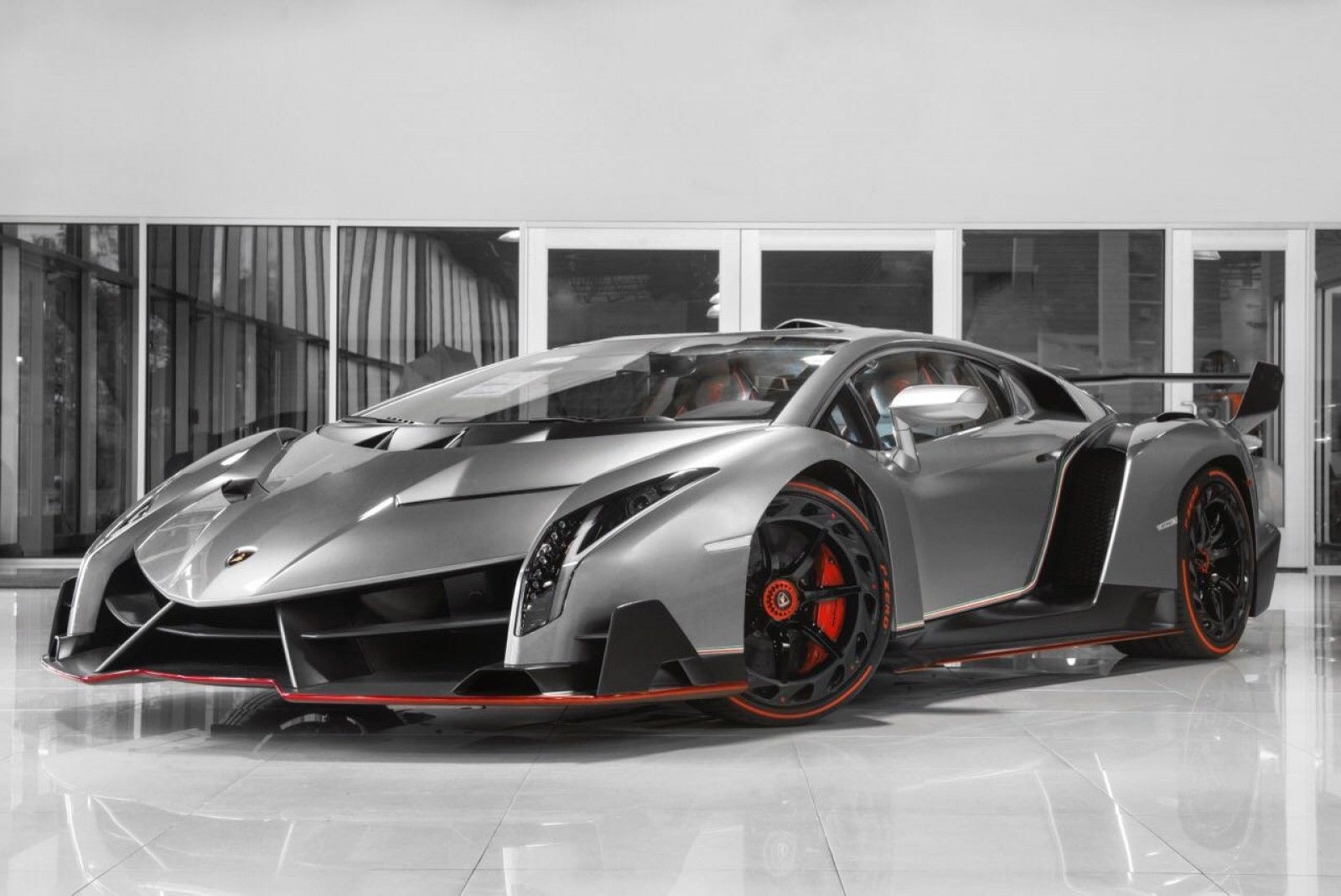 lamborghini-veneno-coupe-1 You Can Have A Lamborghini Veneno For The Lowly Price Of $9.5 Million