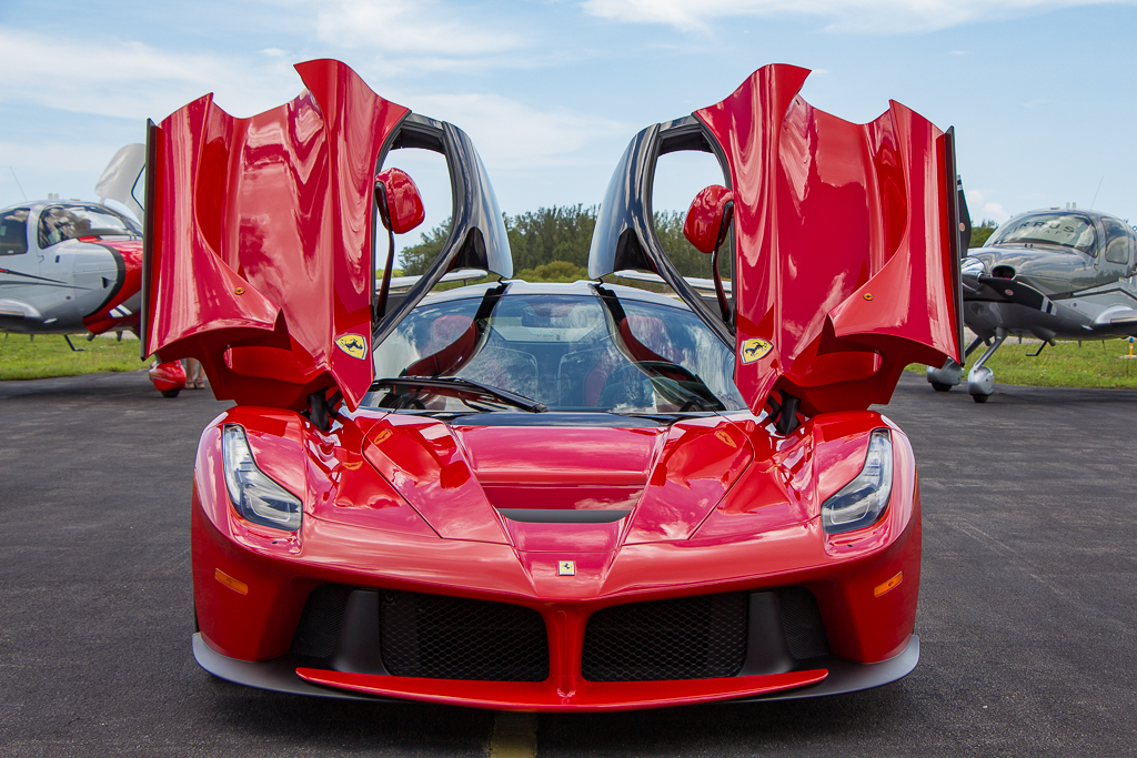 2015-LaFerrari-Auction-26 2015 LaFerrari Fails To Sell On Online Auction Despite $3.1 Million Bid