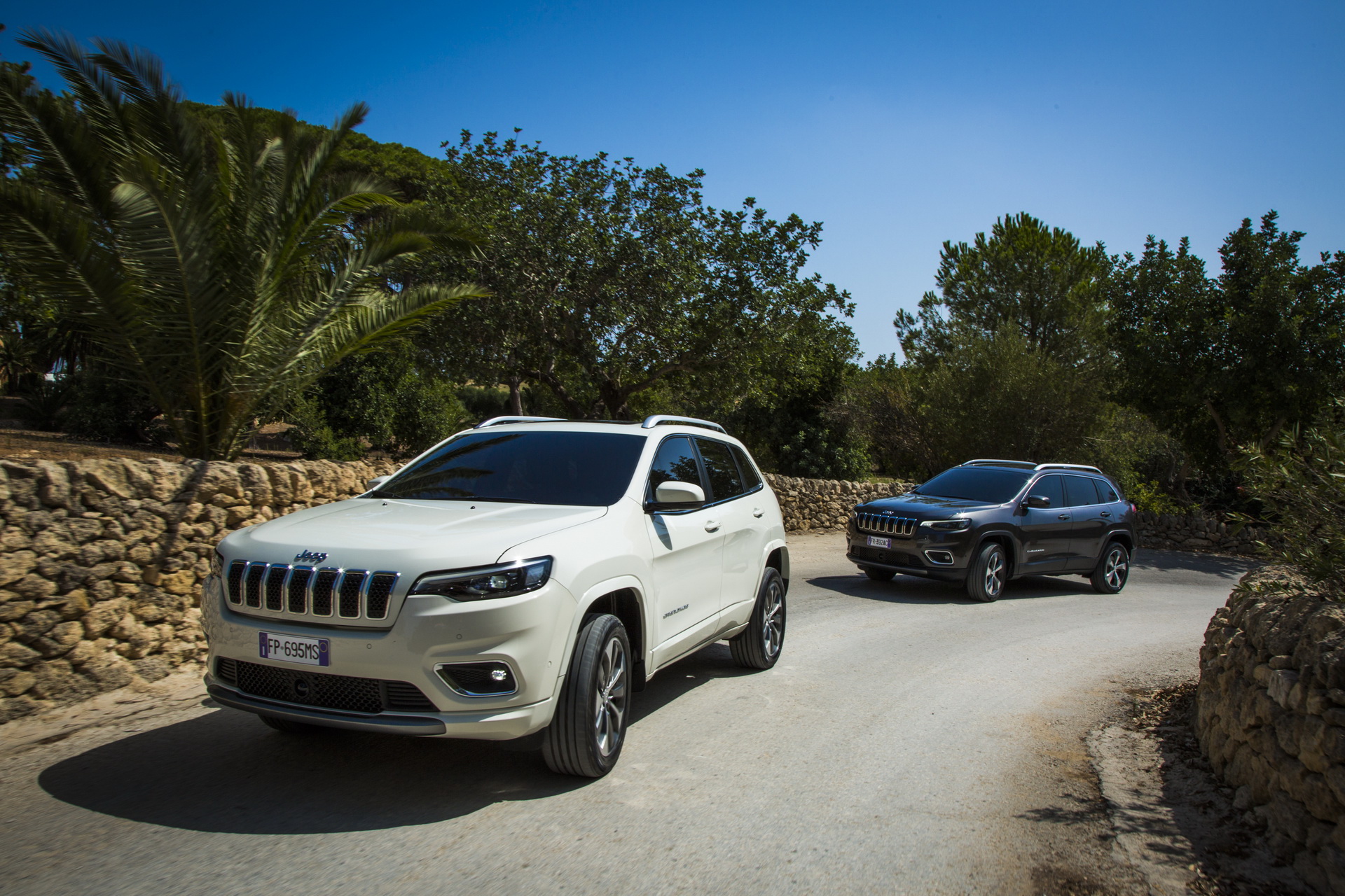 New Jeep Cherokee 2019-83 Europe’s 2019 Jeep Cherokee Gains New 150 PS 2.2L Diesel