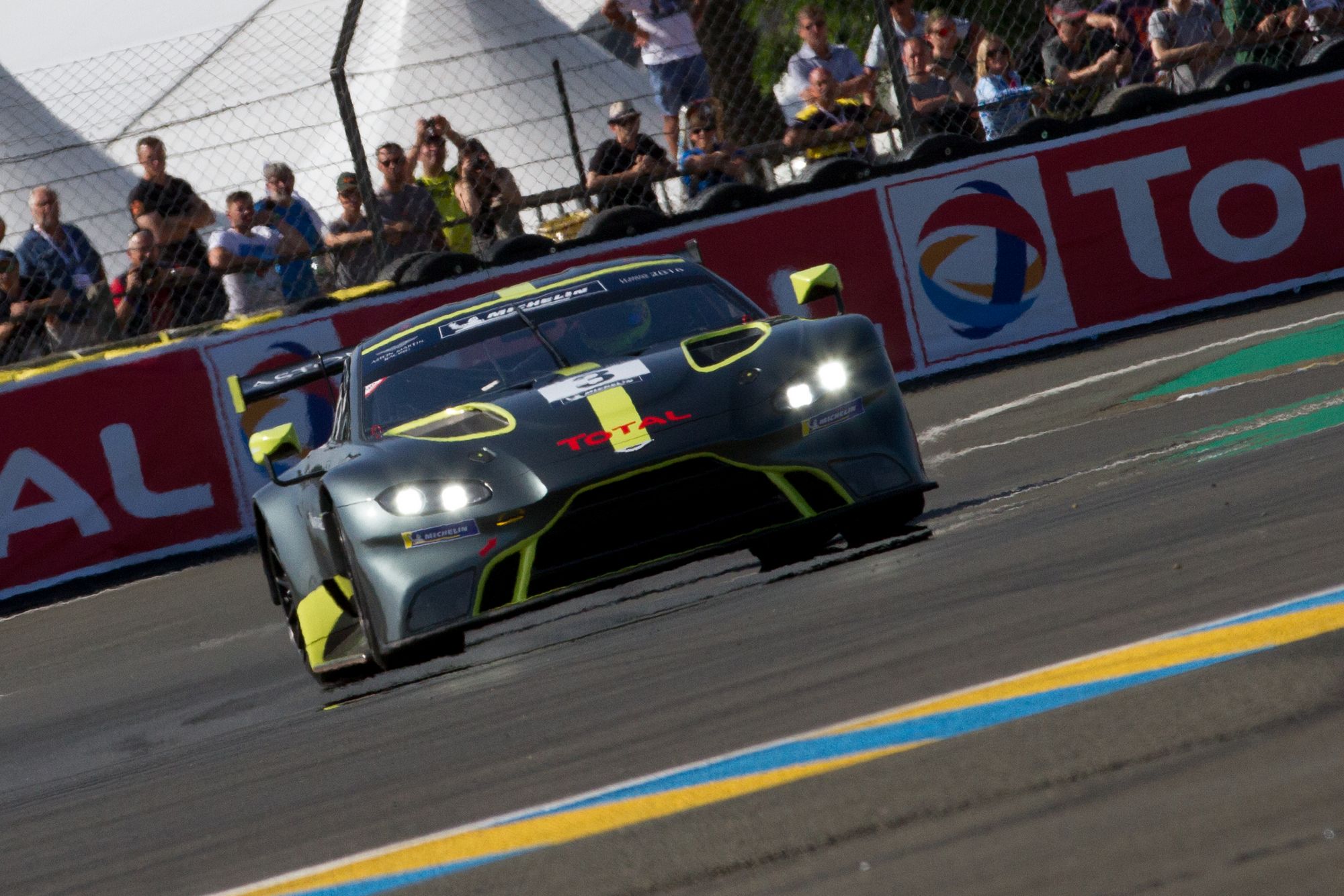 Aston-Martin-Vantage-GT3-9 Aston Martin Vantage GT3 To Make Racing Debut At The ‘Ring Next Month