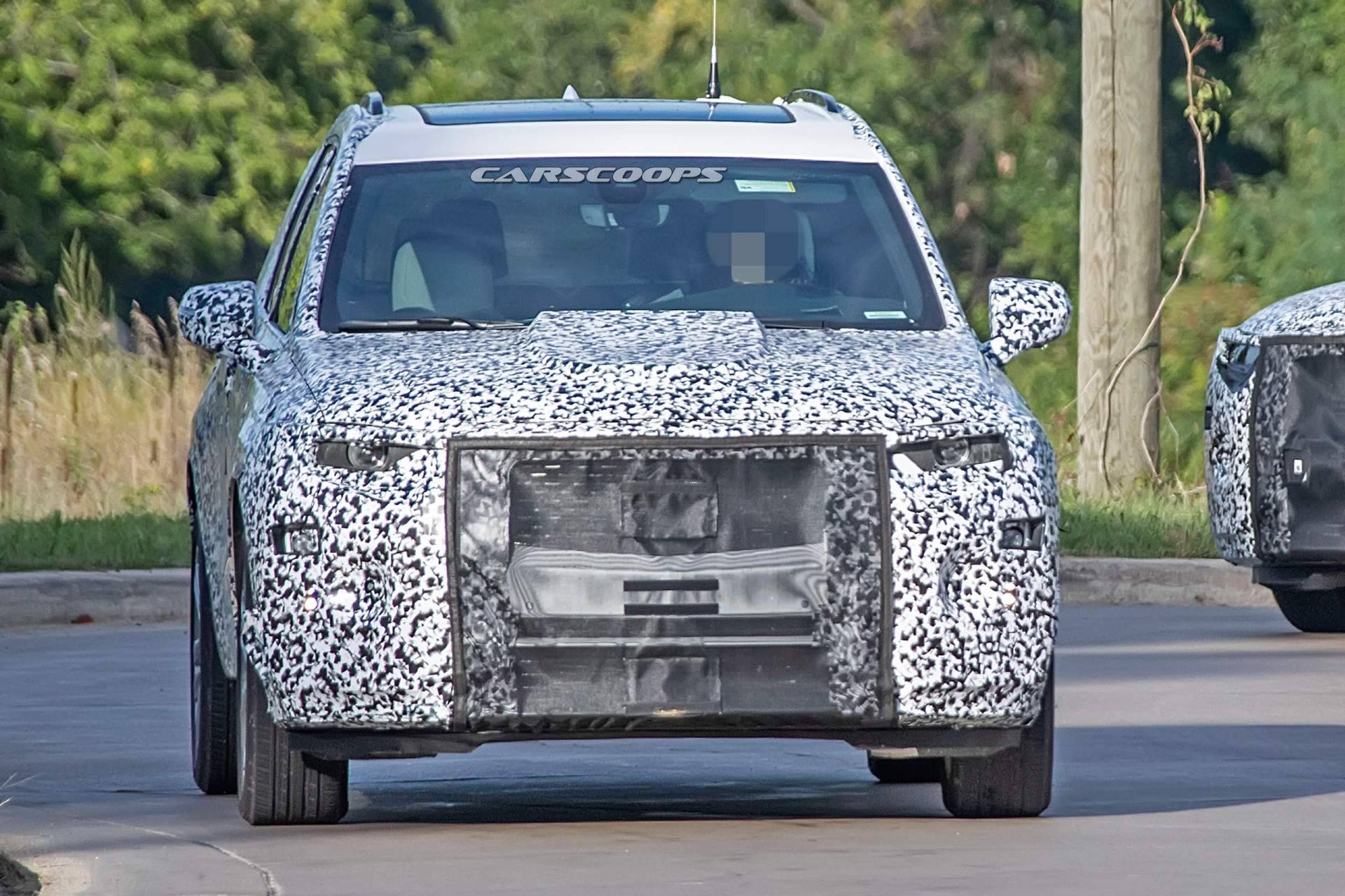 2020-Cadillac-XT6-spy-shots-3 2020 Cadillac Escalade Will Be “Evolutionary, Not Revolutionary”