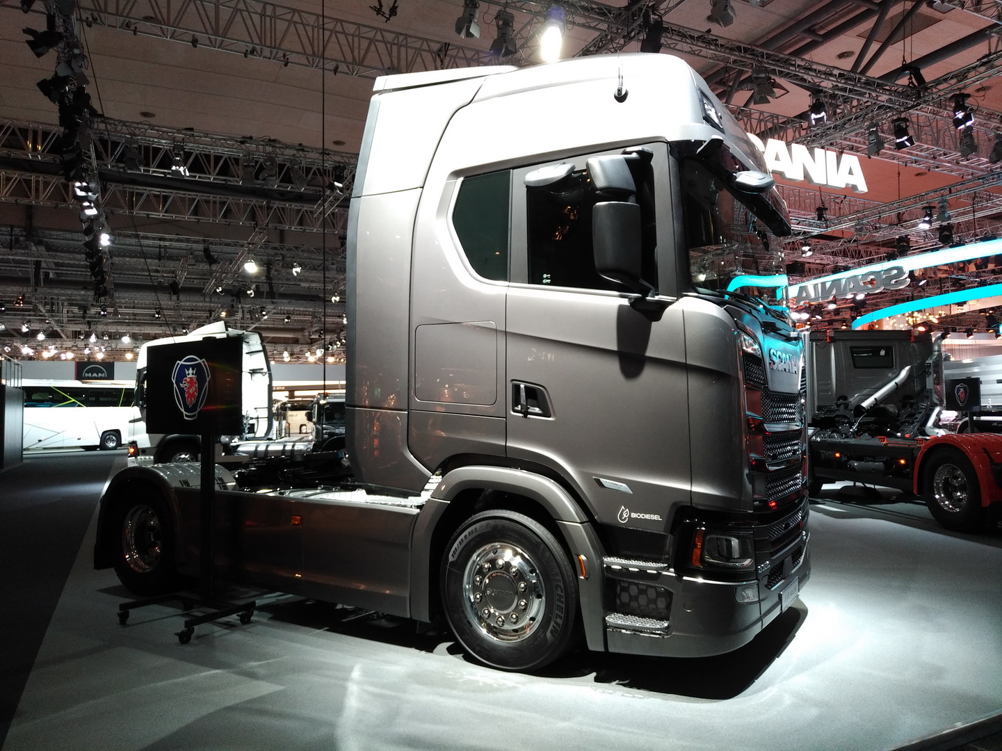 traton-group-2018-iaa-48 VW Truck & Bus Becomes TRATON Group, Wants To Revolutionize Global Transportation