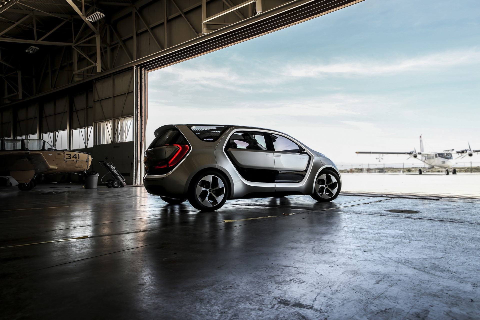 Chrysler Portal Concept-13 Chrysler Portal Concept Reportedly Going Into Production In 2020